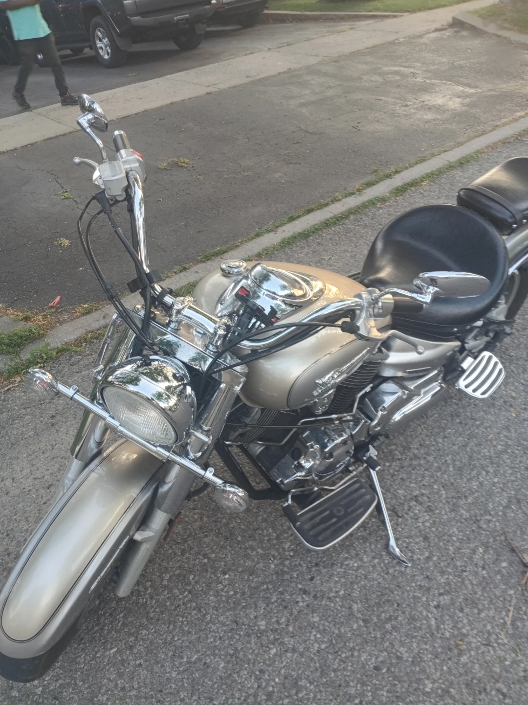 Yamaha Cruiser Motorcycle - photo 3