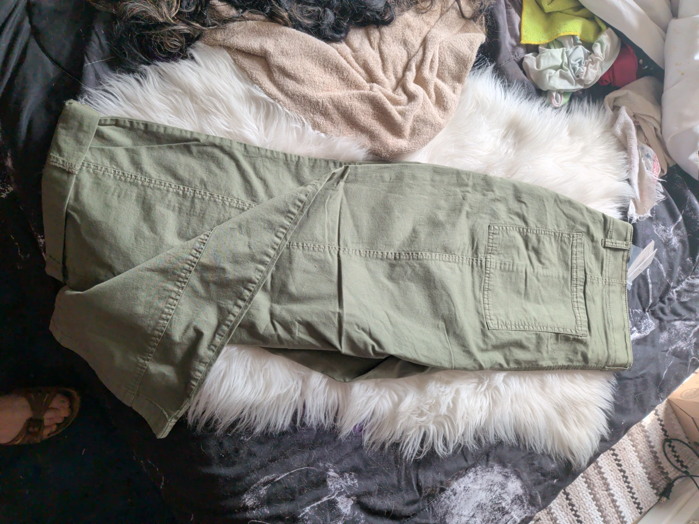 Ellen Tracy Olive Cargo Pants - photo 4