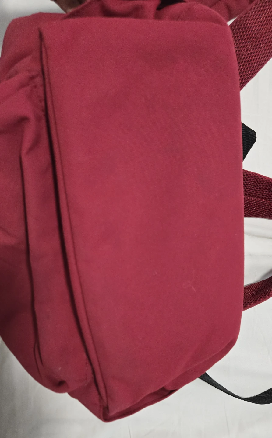 Uniqlo Red Backpack - photo 5