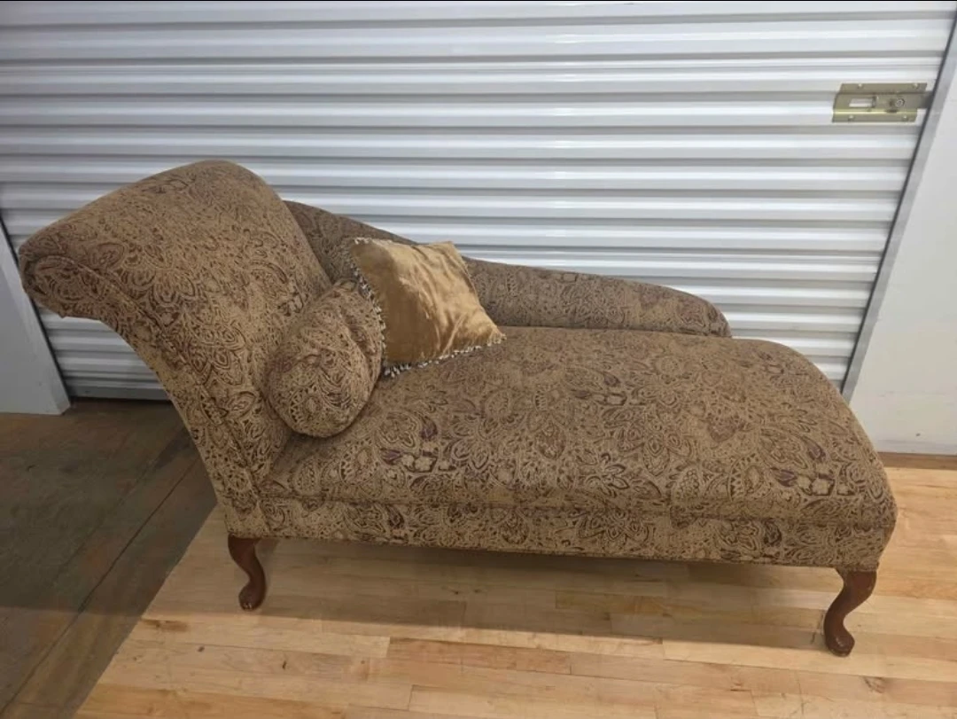 Vintage Chaise Lounge / Fainting Couch with Bolster Pillow - photo 5