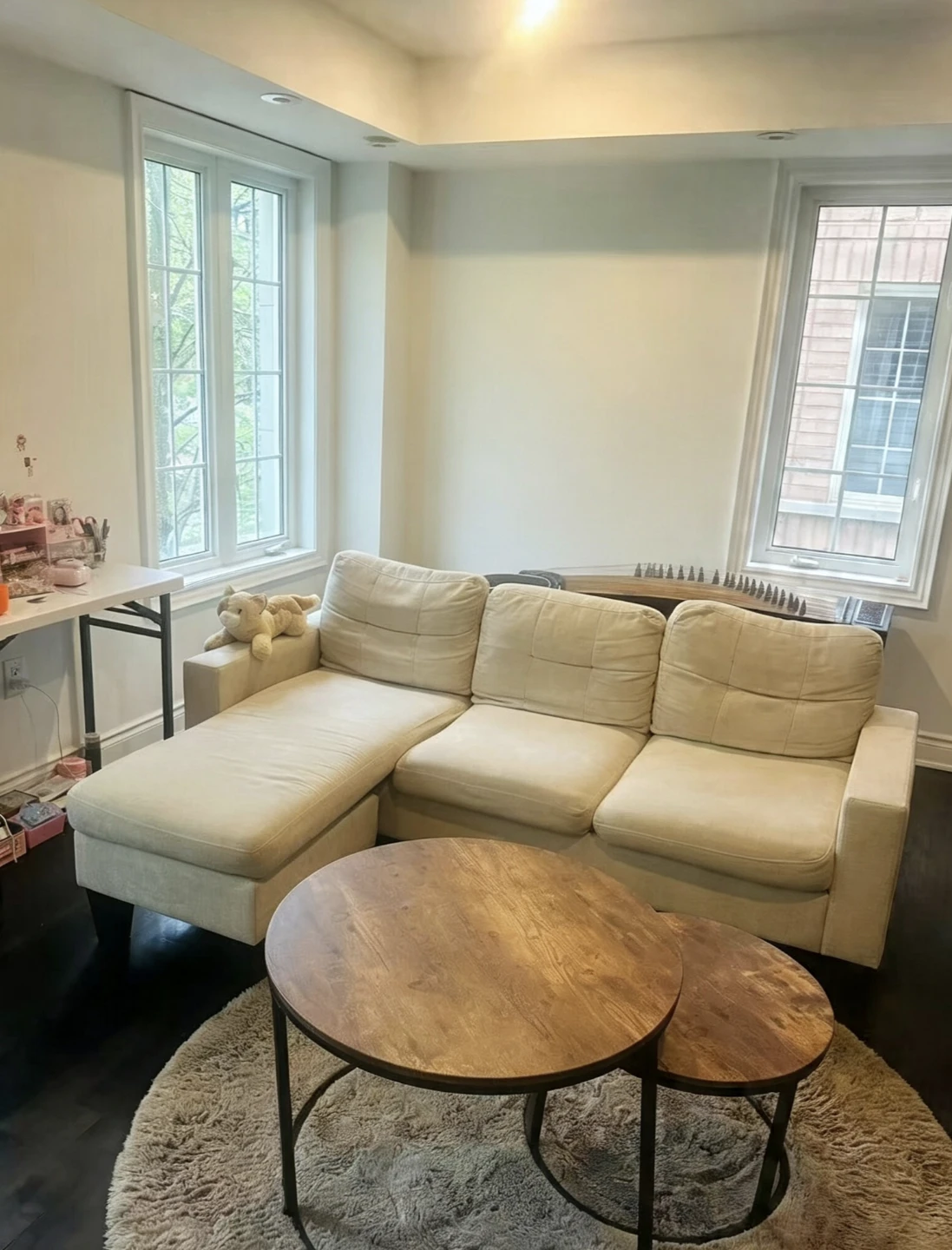 Cream Sectional Sofa with Chaise