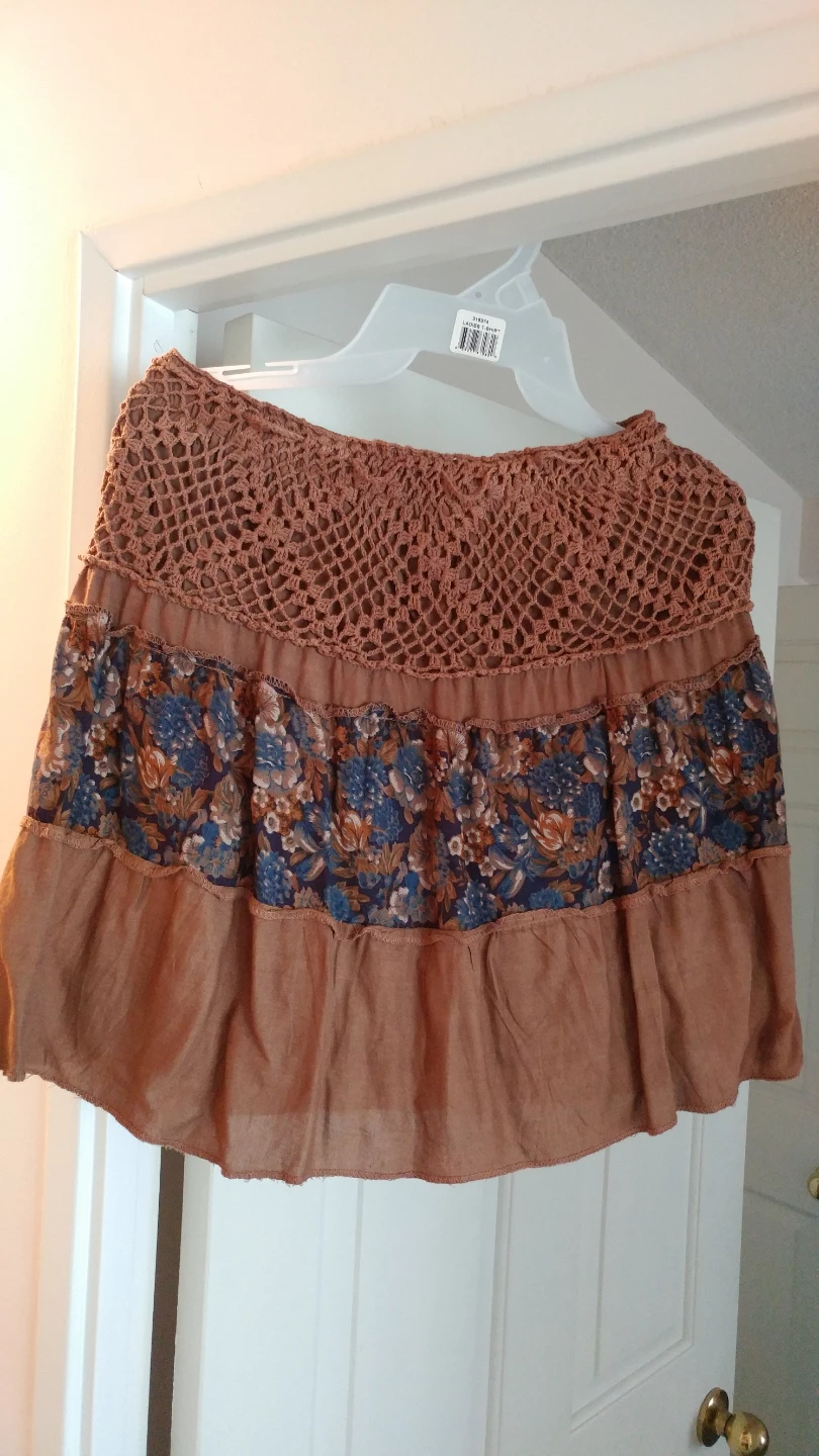 Boho Crochet & Floral Mini Skirt - photo 2