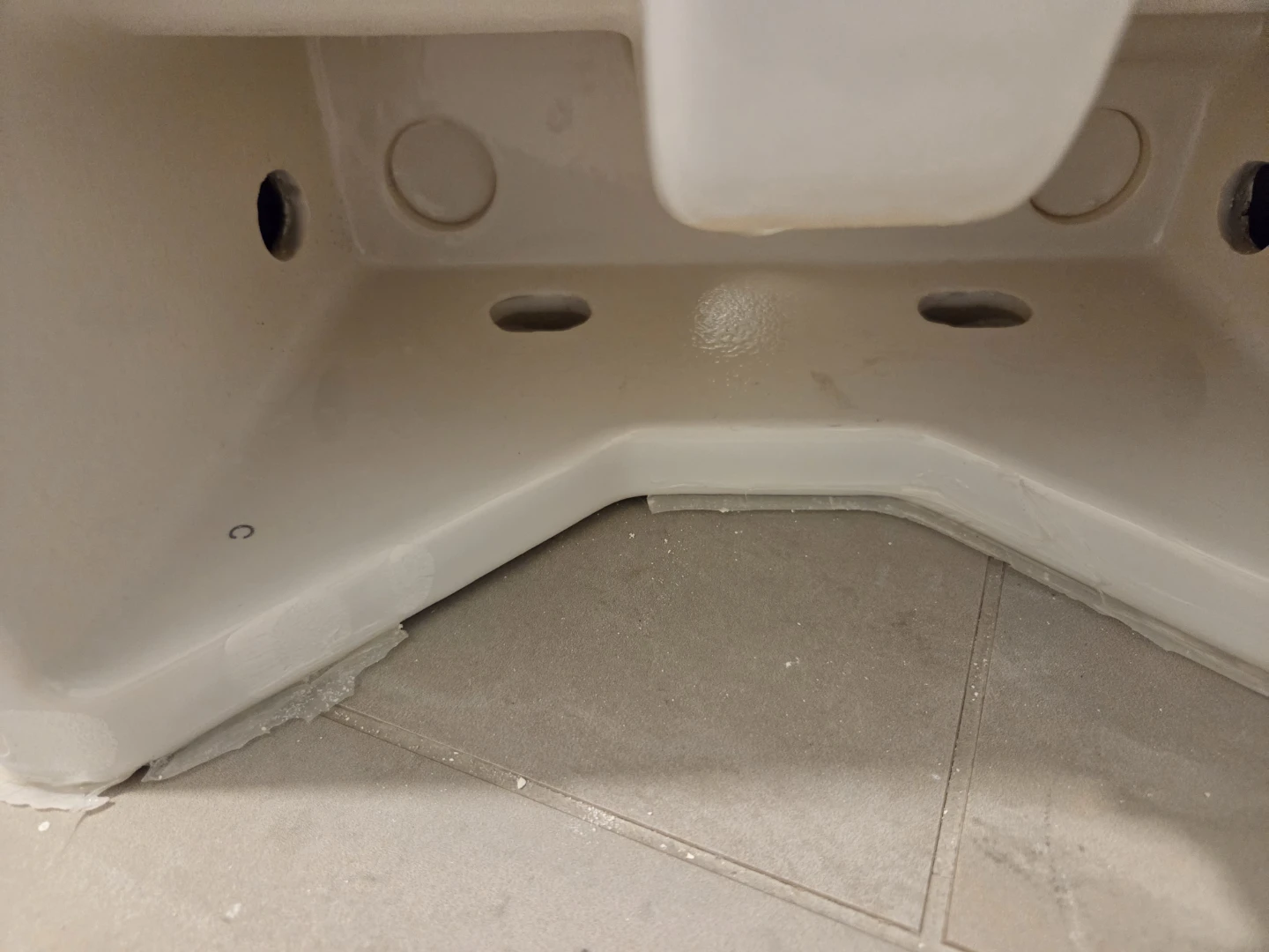 White Bathroom Sink - photo 3