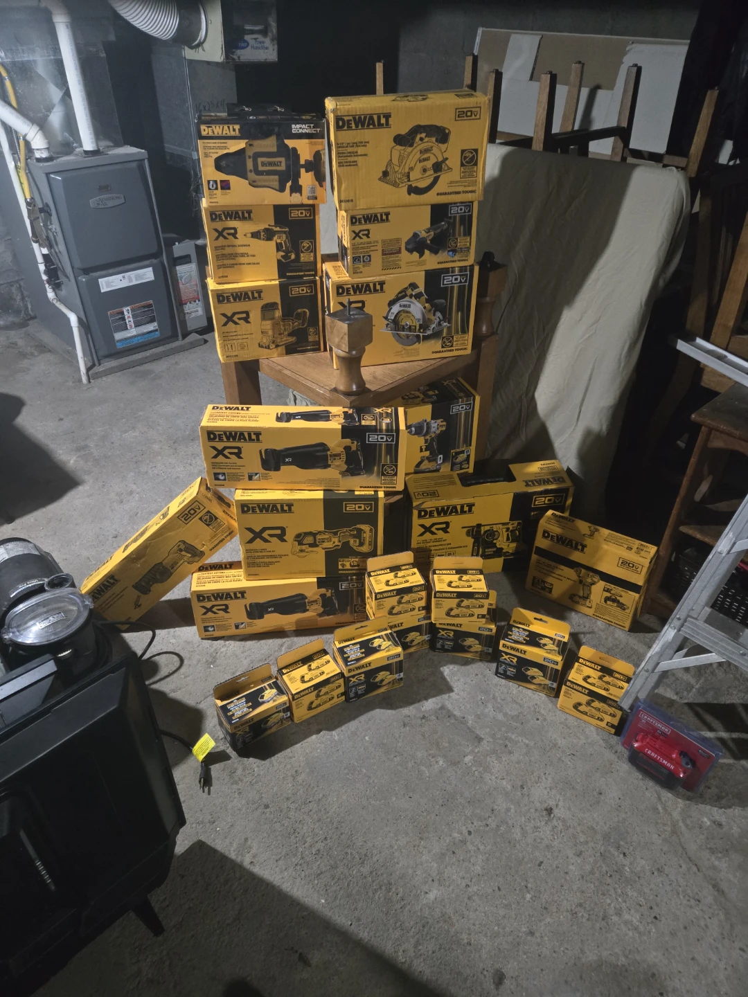 DeWalt 20V XR Power Tool Lot  will sell separately.