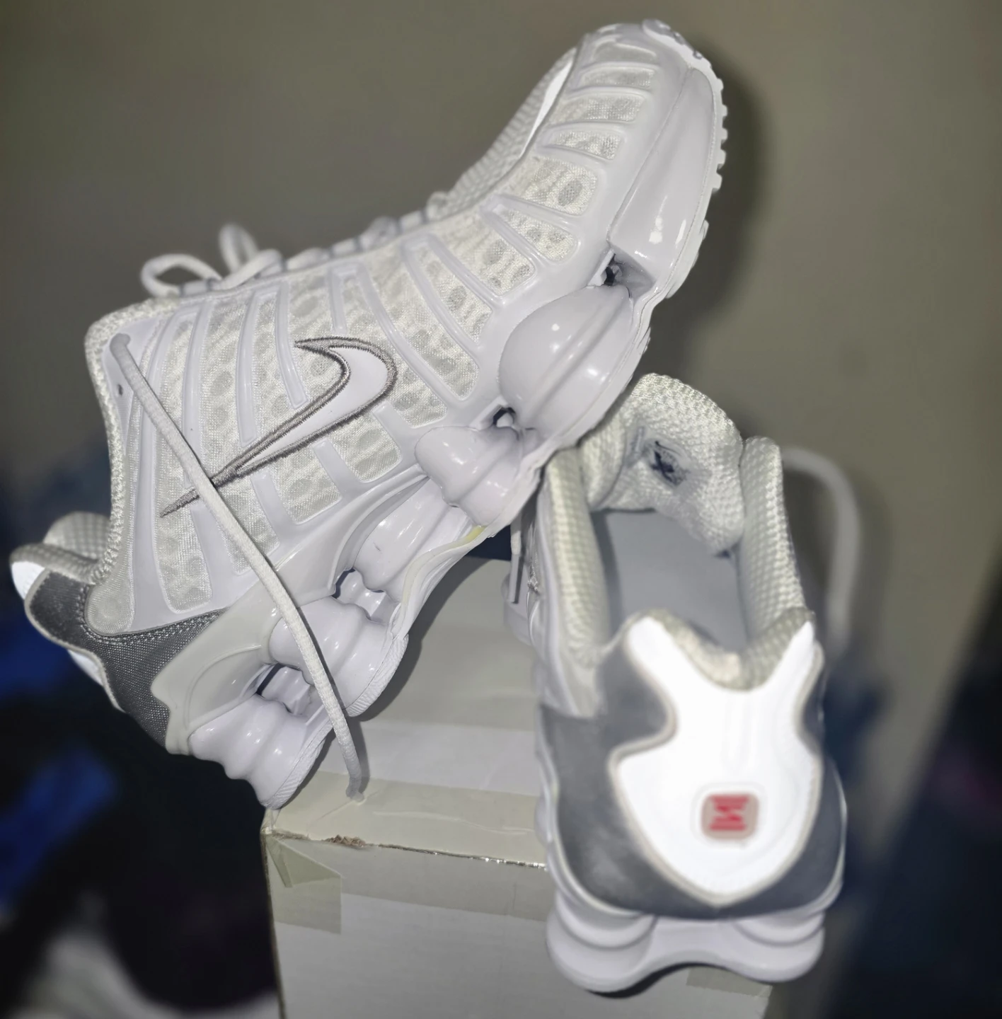 Nike Shox Women's Running Shoes - photo 2