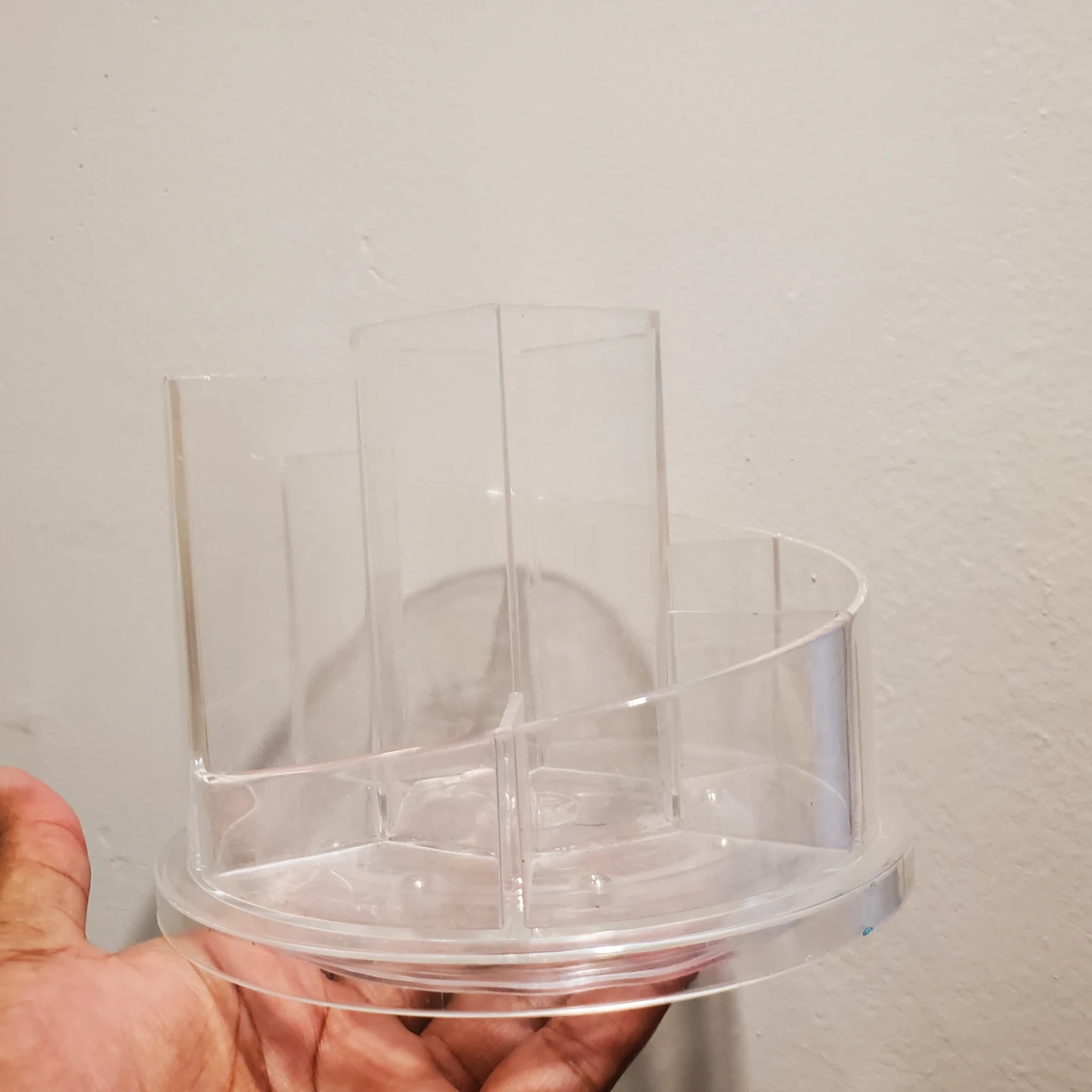 Rotating make up brush holder - photo 2