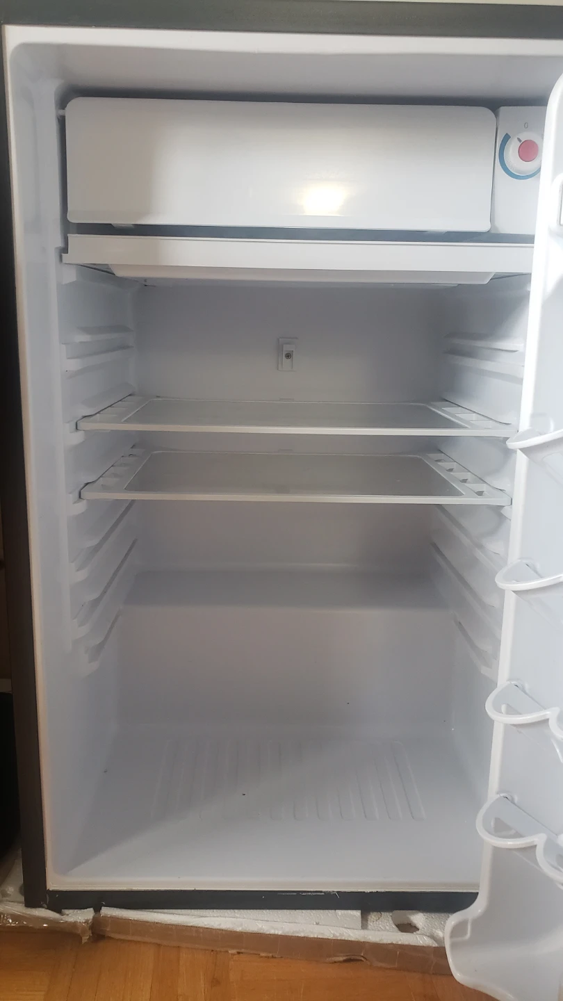 Danby Designer Mini Fridge - photo 3