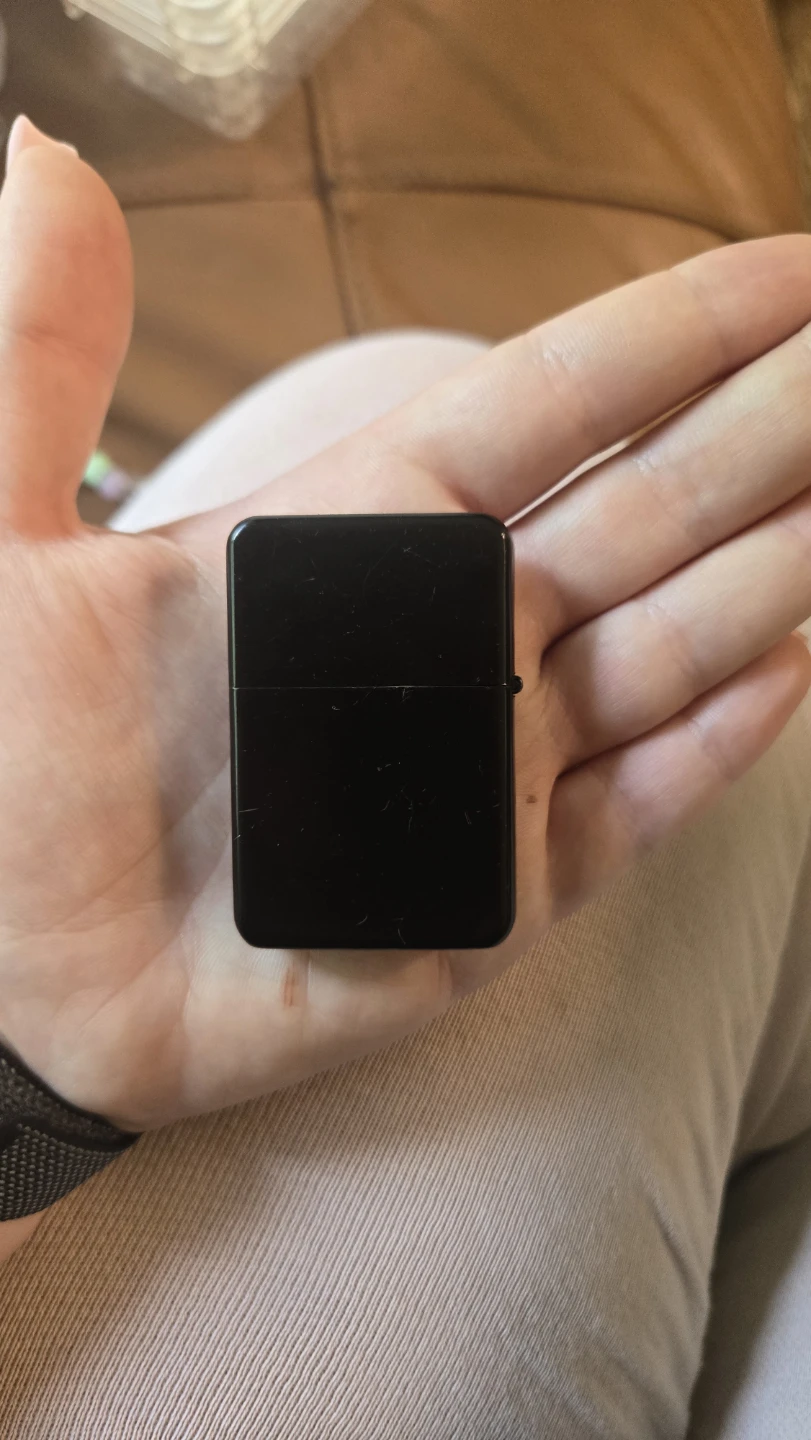 Black Lighter with Pink Heart Design - photo 2