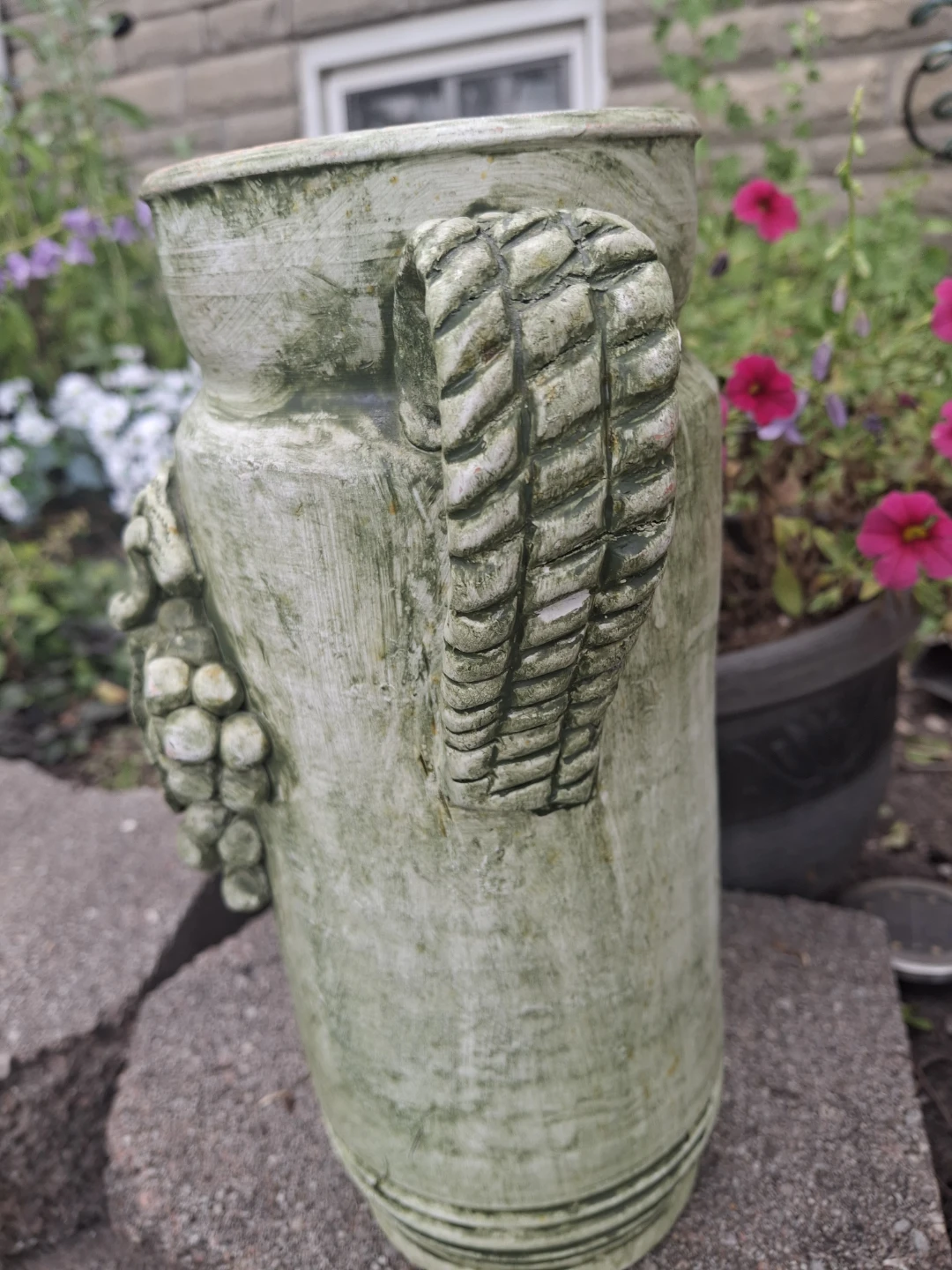 Ceramic vase - photo 2