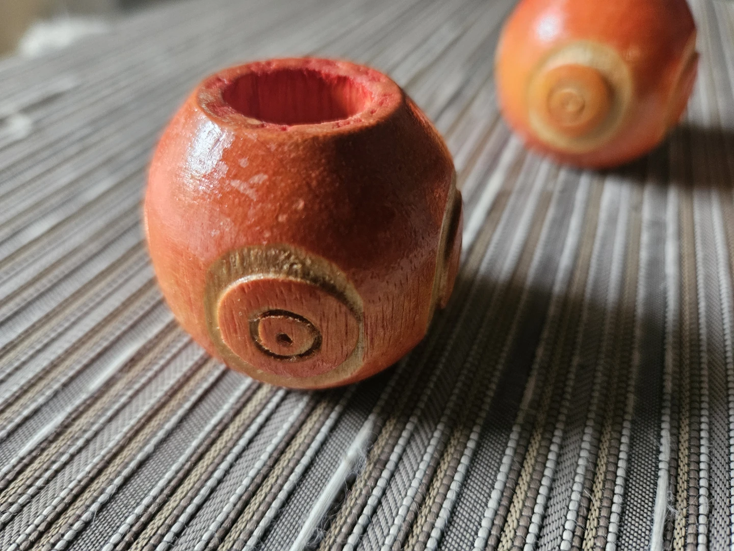 Set of 3 Orange Wooden Napkin Rings - photo 3