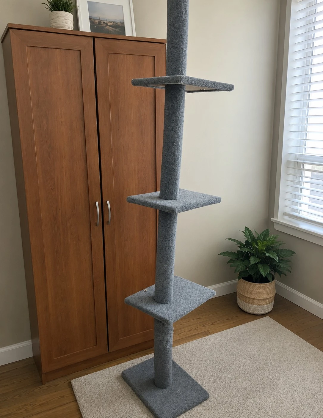 Cat tree
