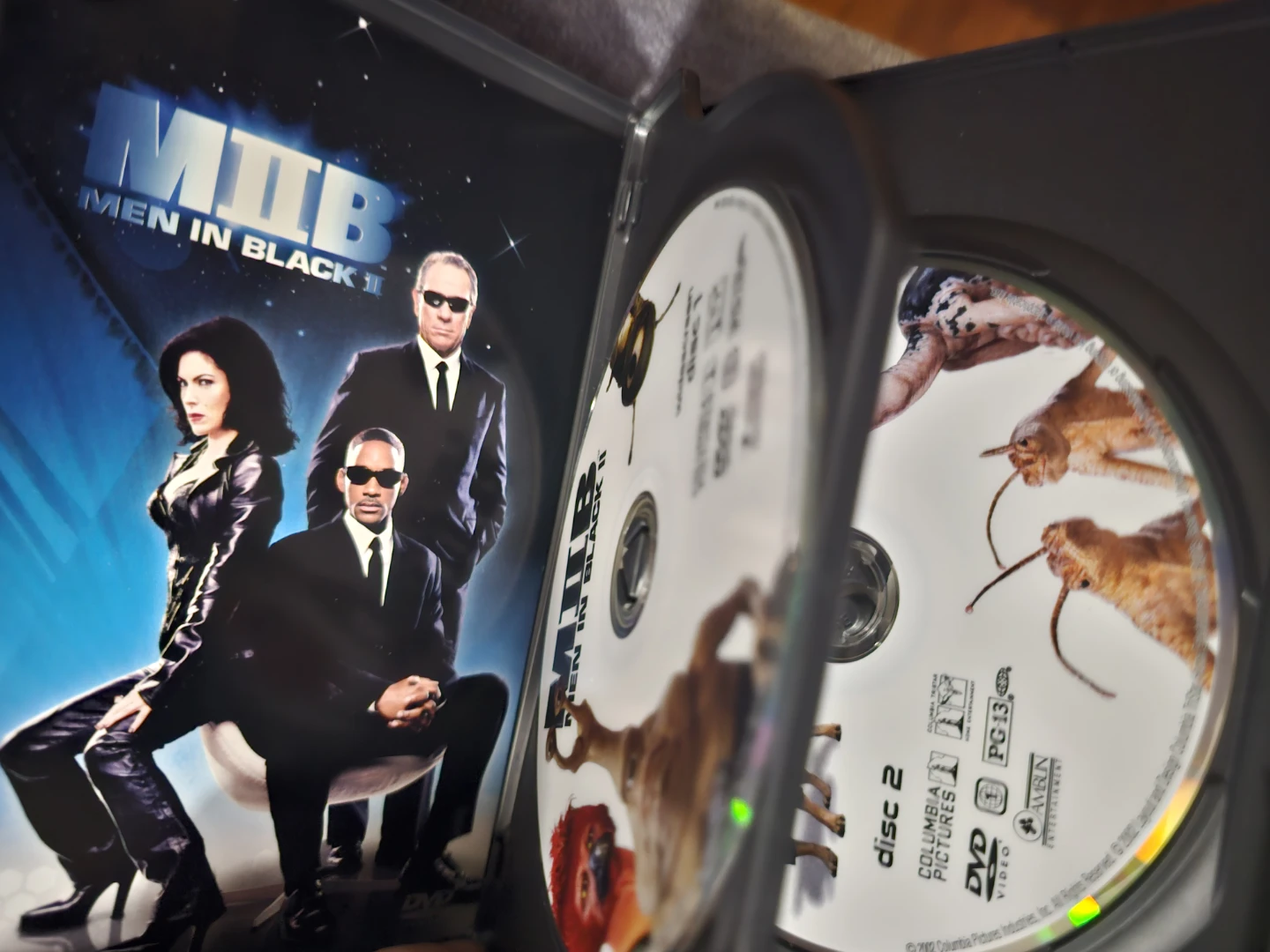 Men in Black II DVD Double Feature Deluxe Edition - photo 4
