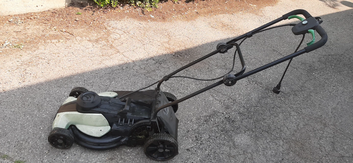 Lawnmaster Compact 16" Electric Lawnmower