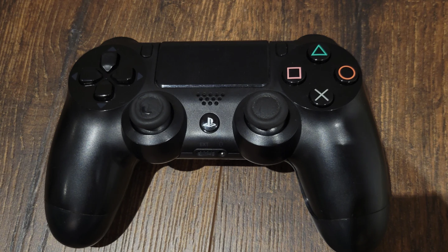 Sony PlayStation 4 DualShock 4 Wireless Controller - photo 2