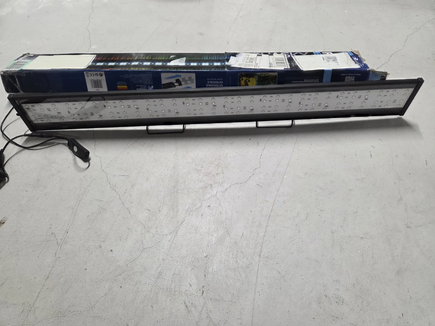 AquaWorld LED Aquarium Light - photo 2