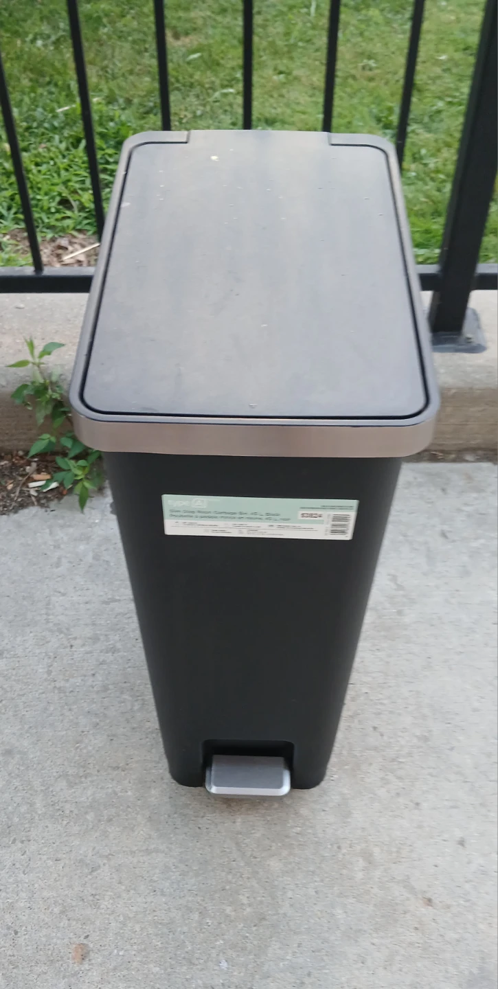 Type A Slim Step Resin Garbage Bin 45 L Black - photo 2
