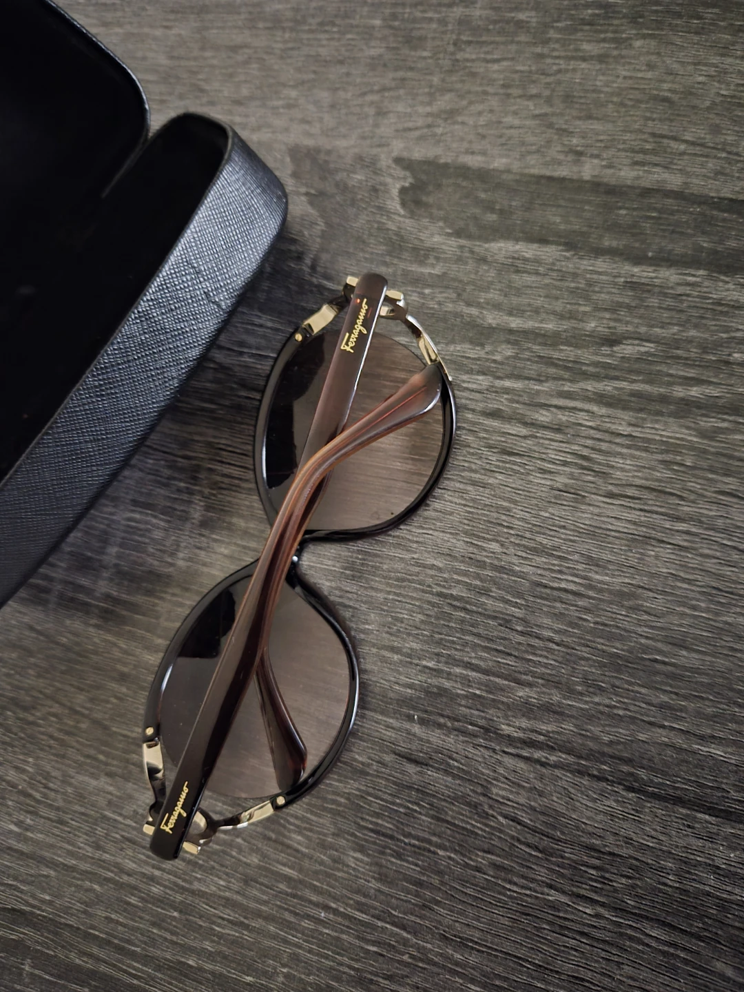 Salvatore Ferragamo Sunglasses - photo 2