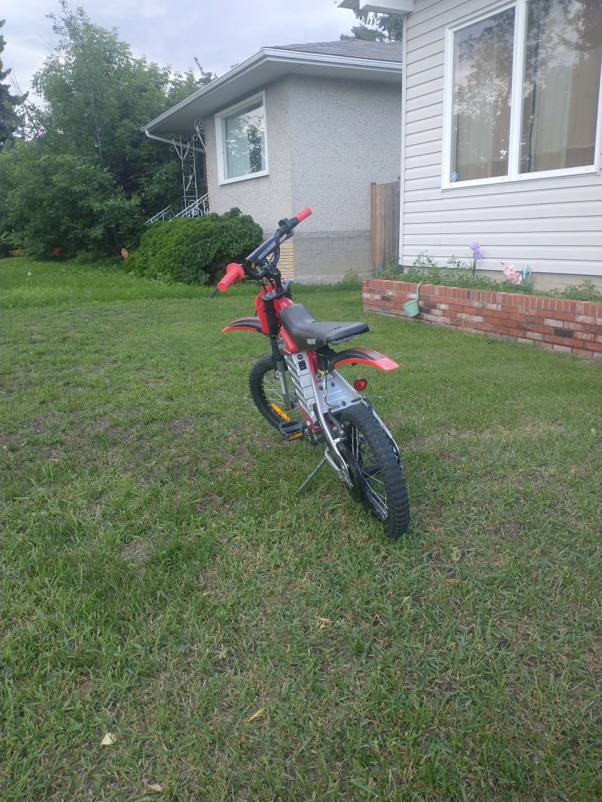 Mongoose cx 24v200 electric dirt bike - photo 4
