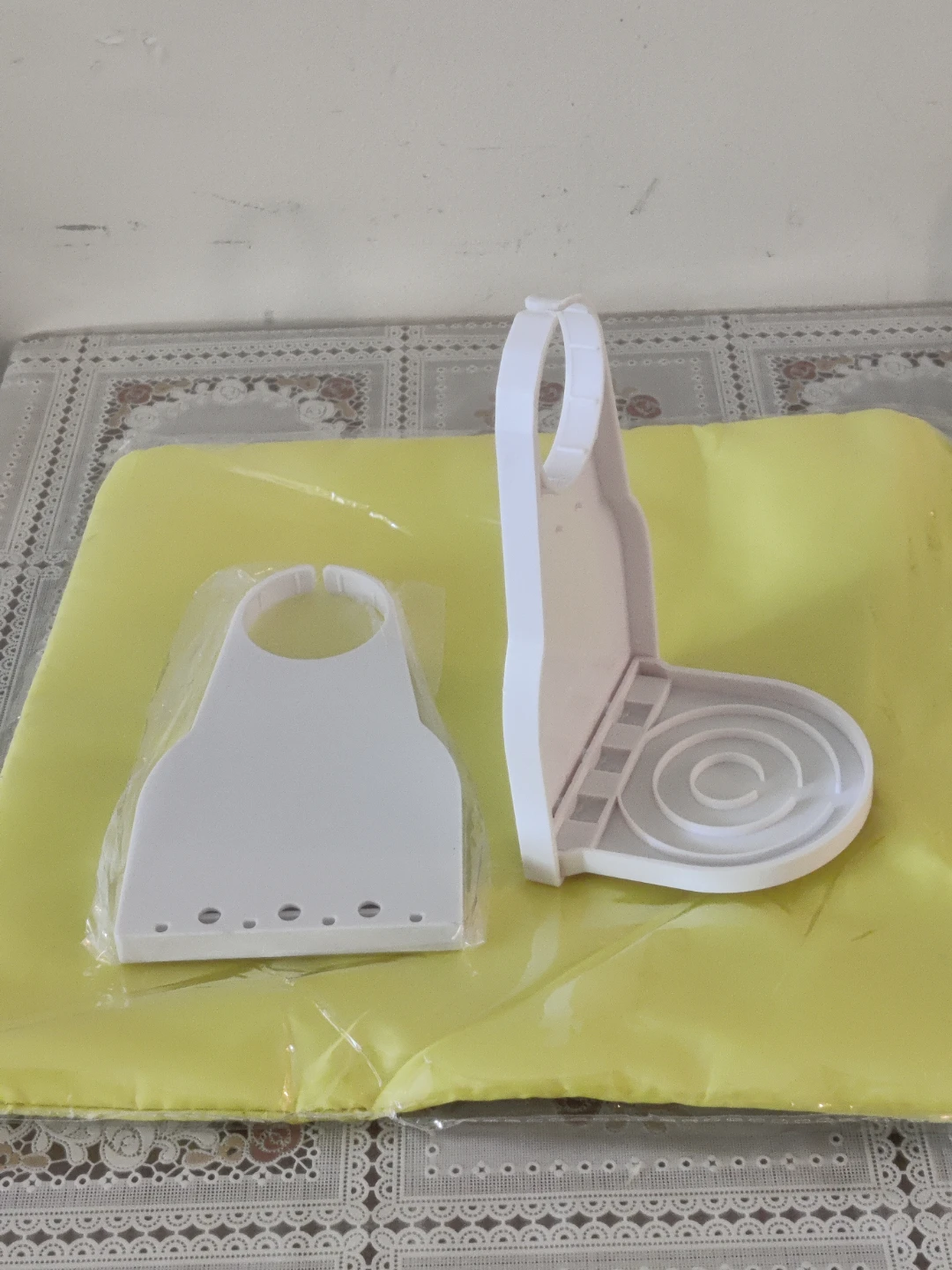 Laundry Detergent holder - photo 2