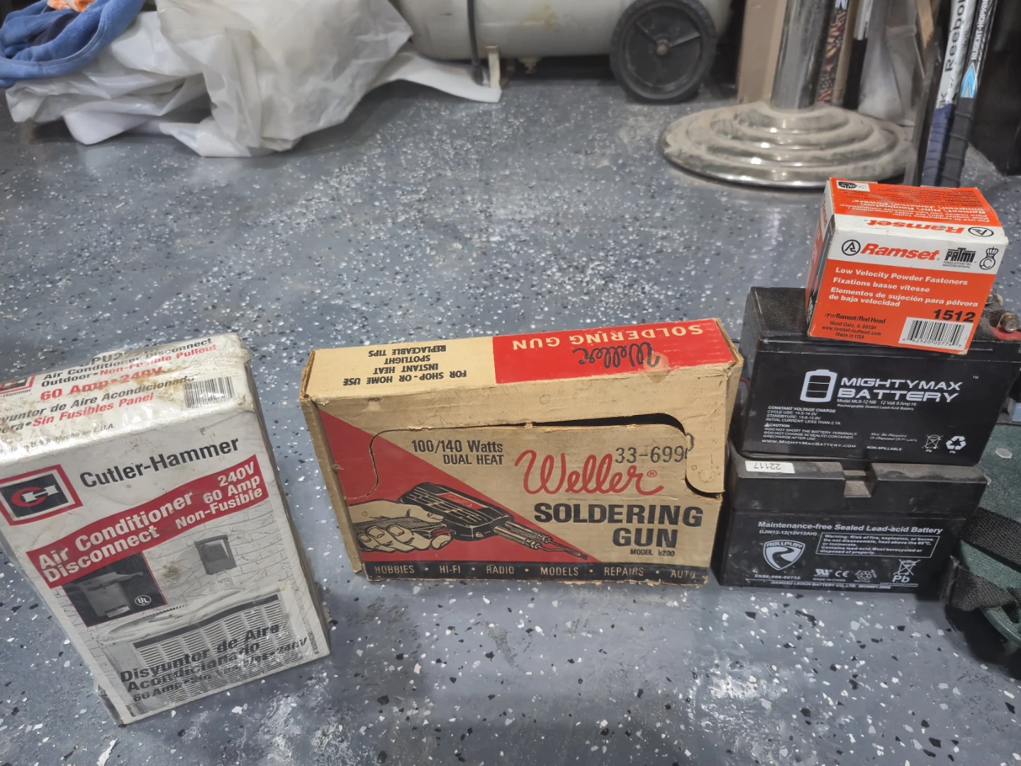 Multiple power and hand tools. - photo 4