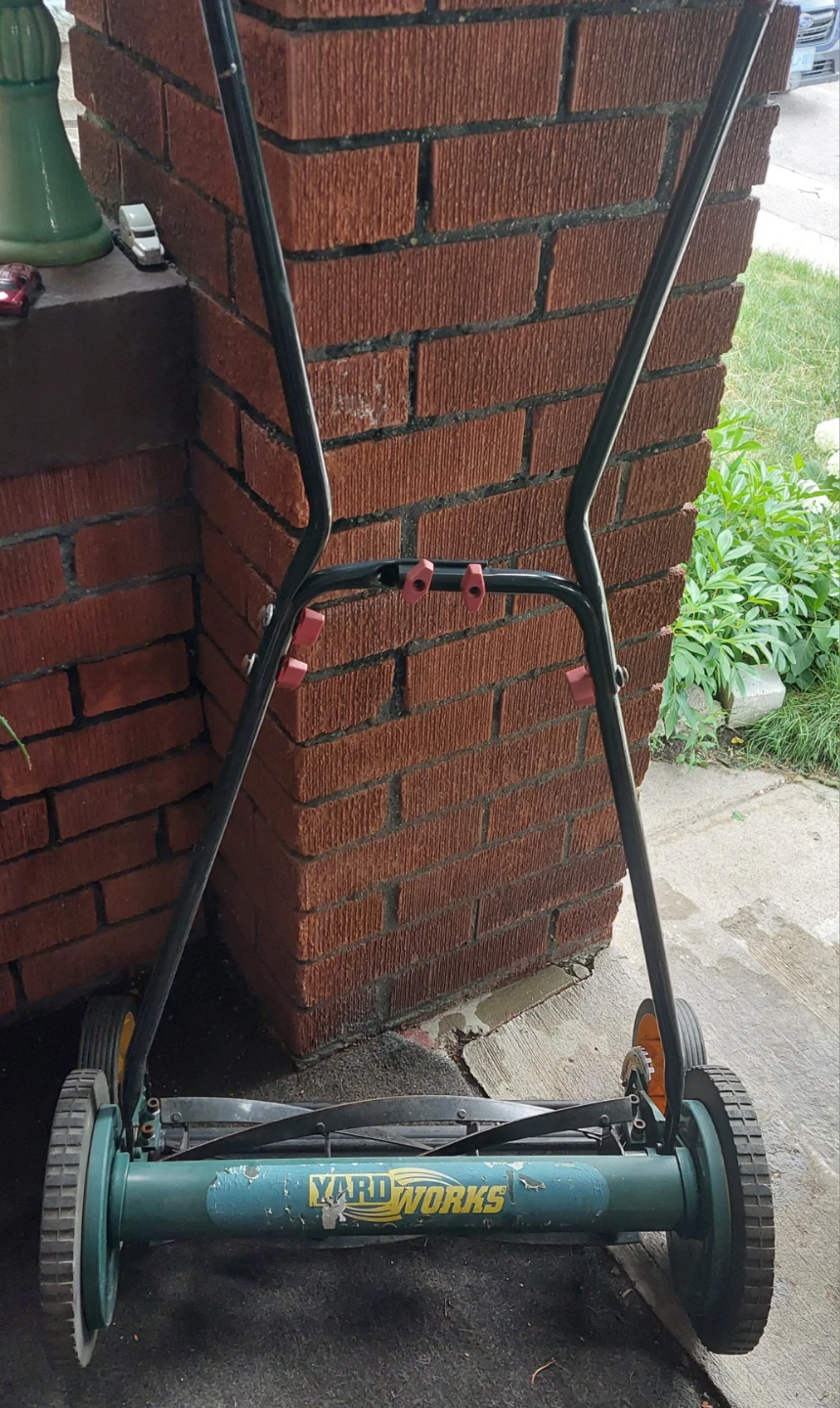 YardWorks Push Reel Mower - photo 3