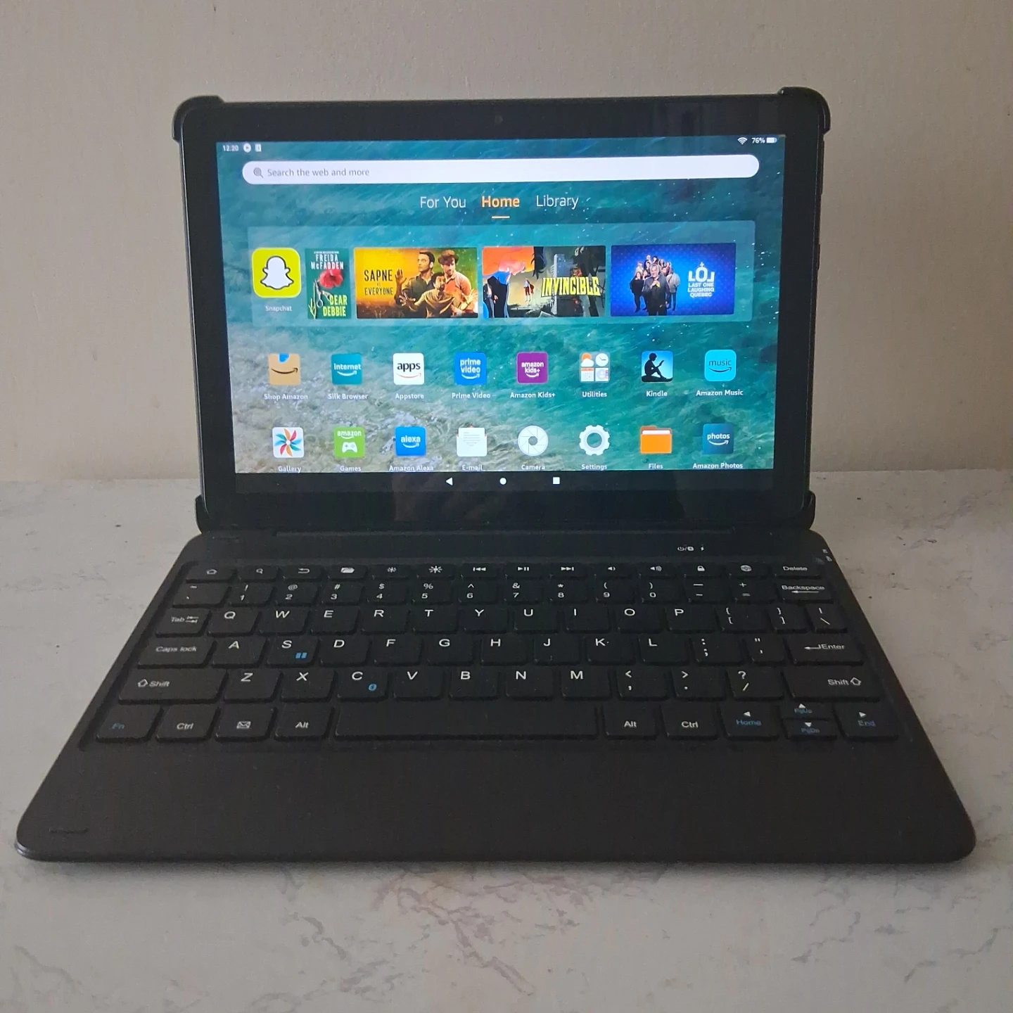 Fire HD 10 Tablet - photo 2