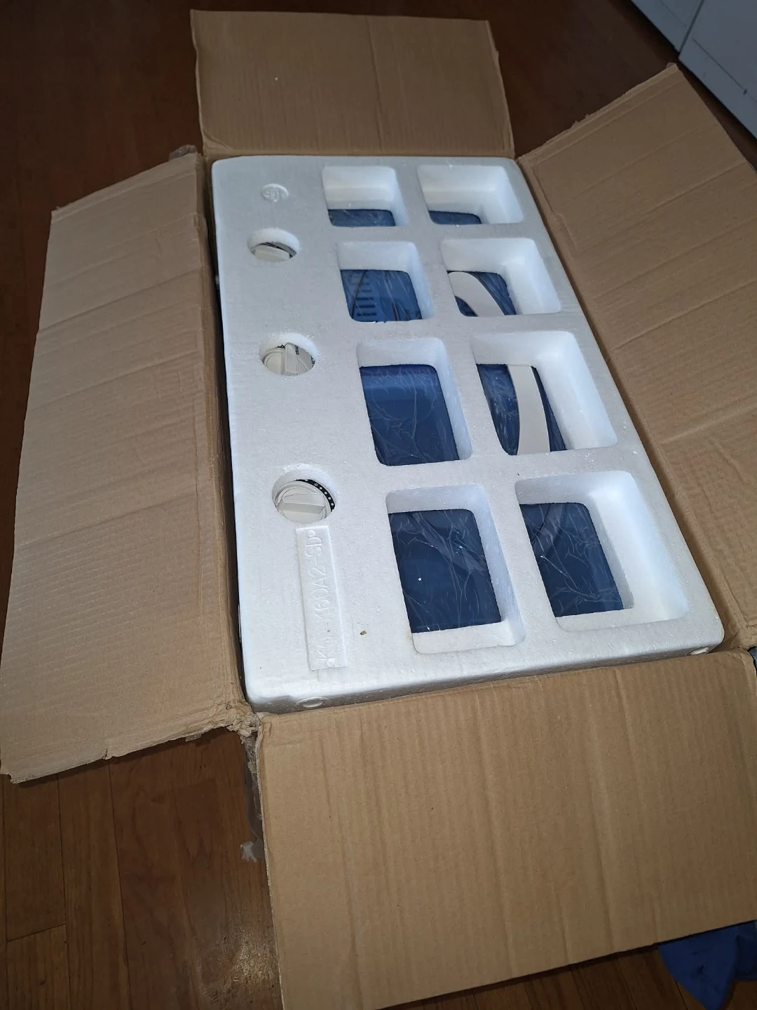 Brand new in box 28lb Washing machine+dryer