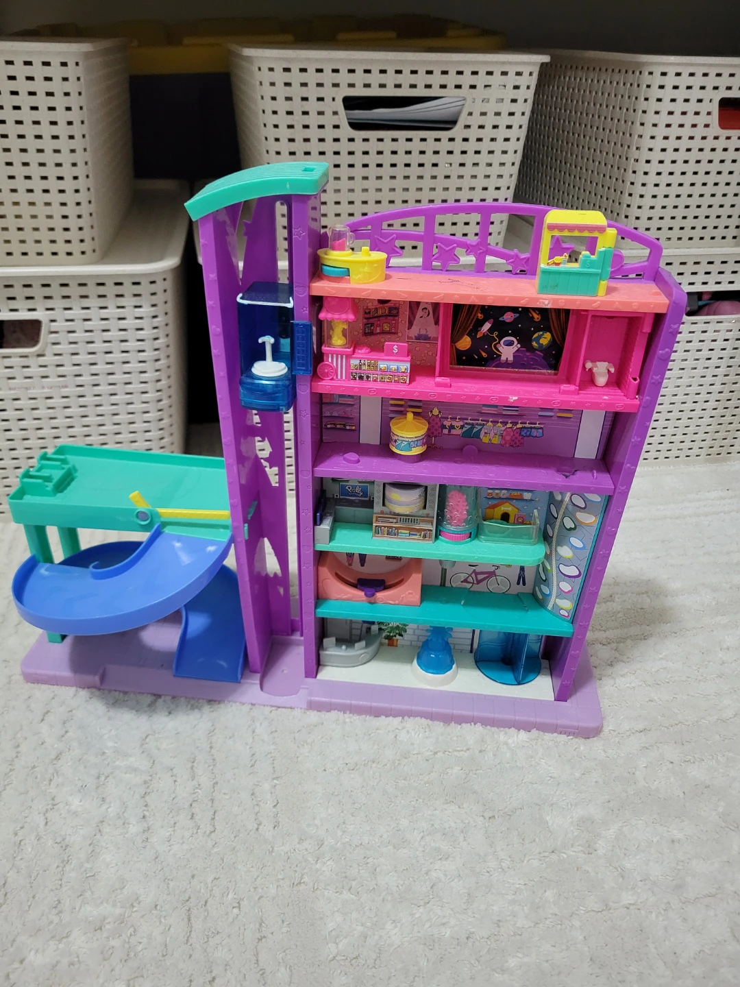 Dollhouse Playset with Elevator and Ramp