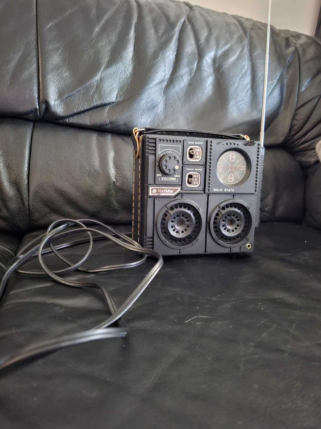 North Star 1898 AM/FM Solid State Radio - photo 2