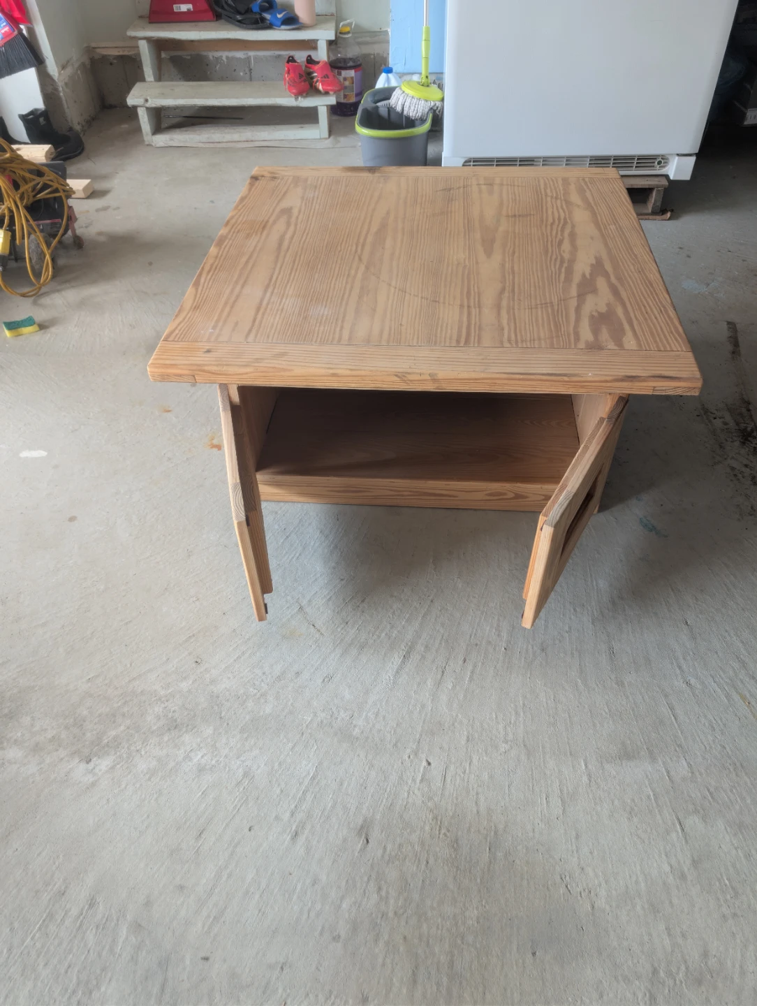 Square Coffee / End Table - photo 5