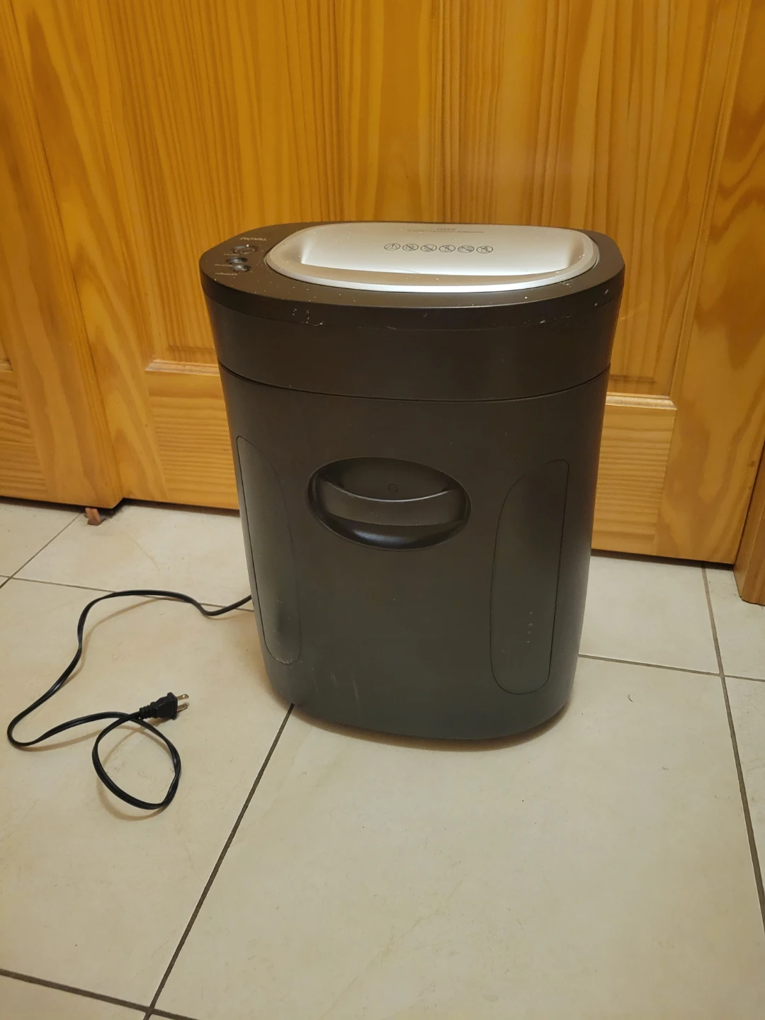 Royal 1212X 12-Sheet Crosscut Paper Shredder