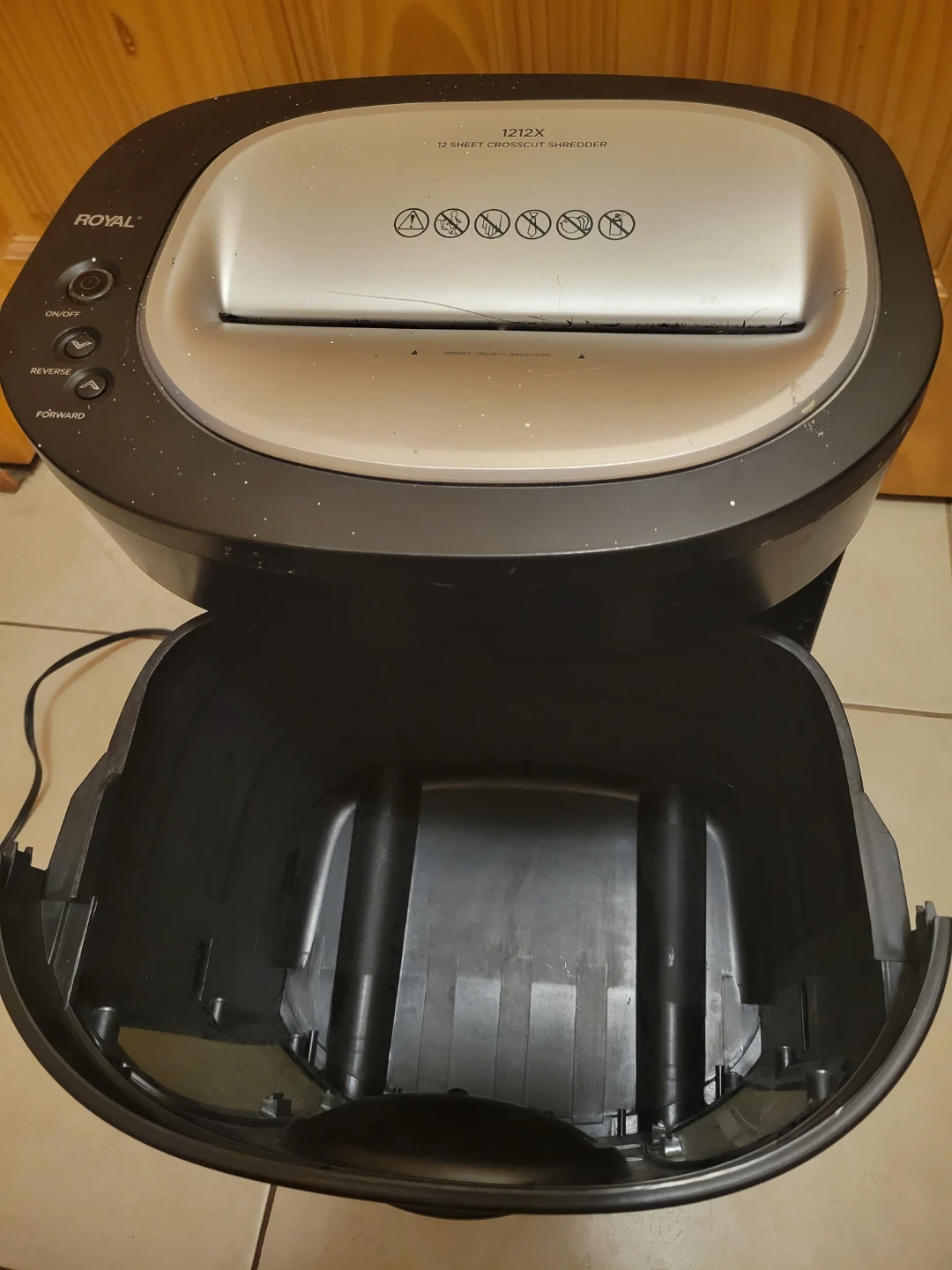 Royal 1212X 12-Sheet Crosscut Paper Shredder - photo 3