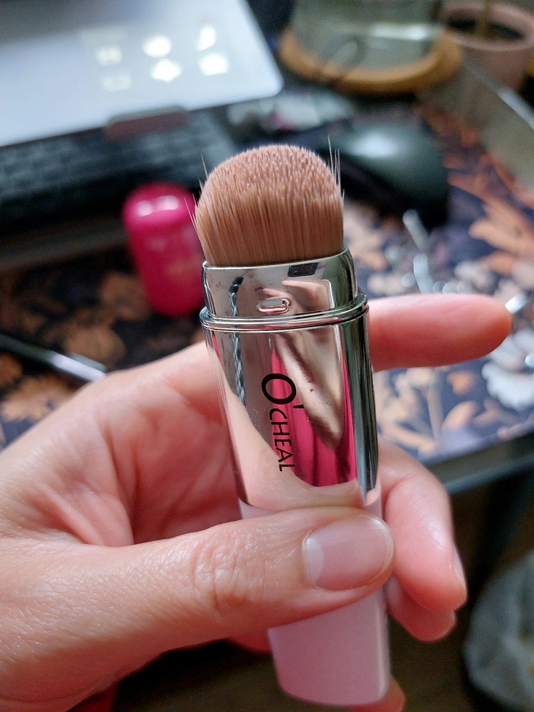 Colour changing foundation stick - photo 3