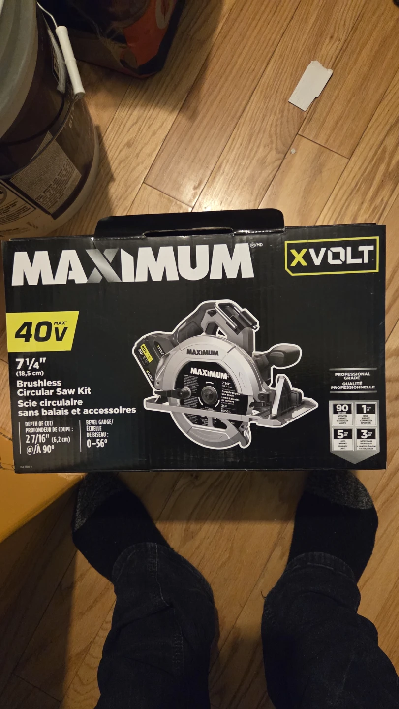 Maximum 40V XVOLT Brushless Circular Saw Kit