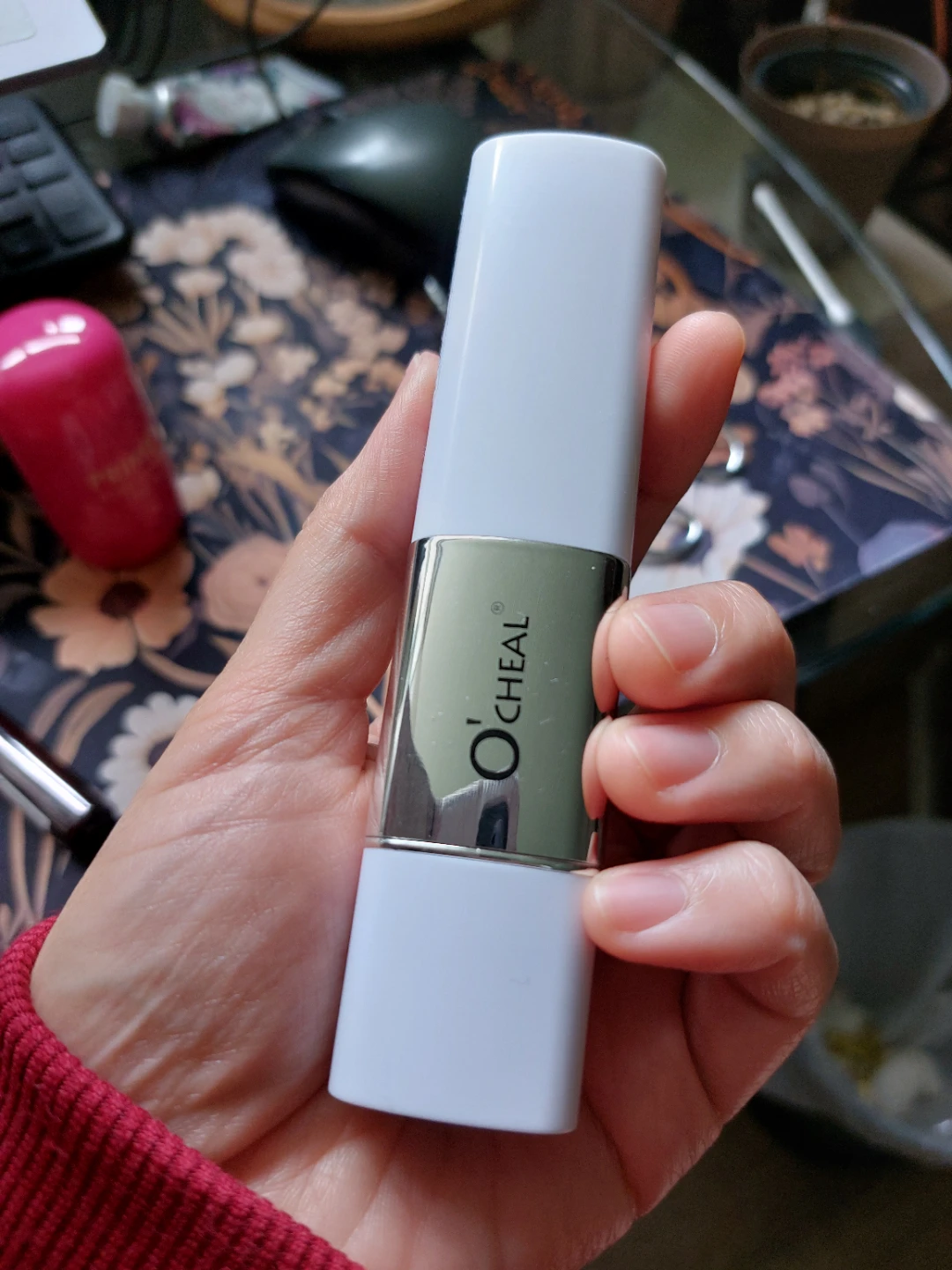 Colour changing foundation stick