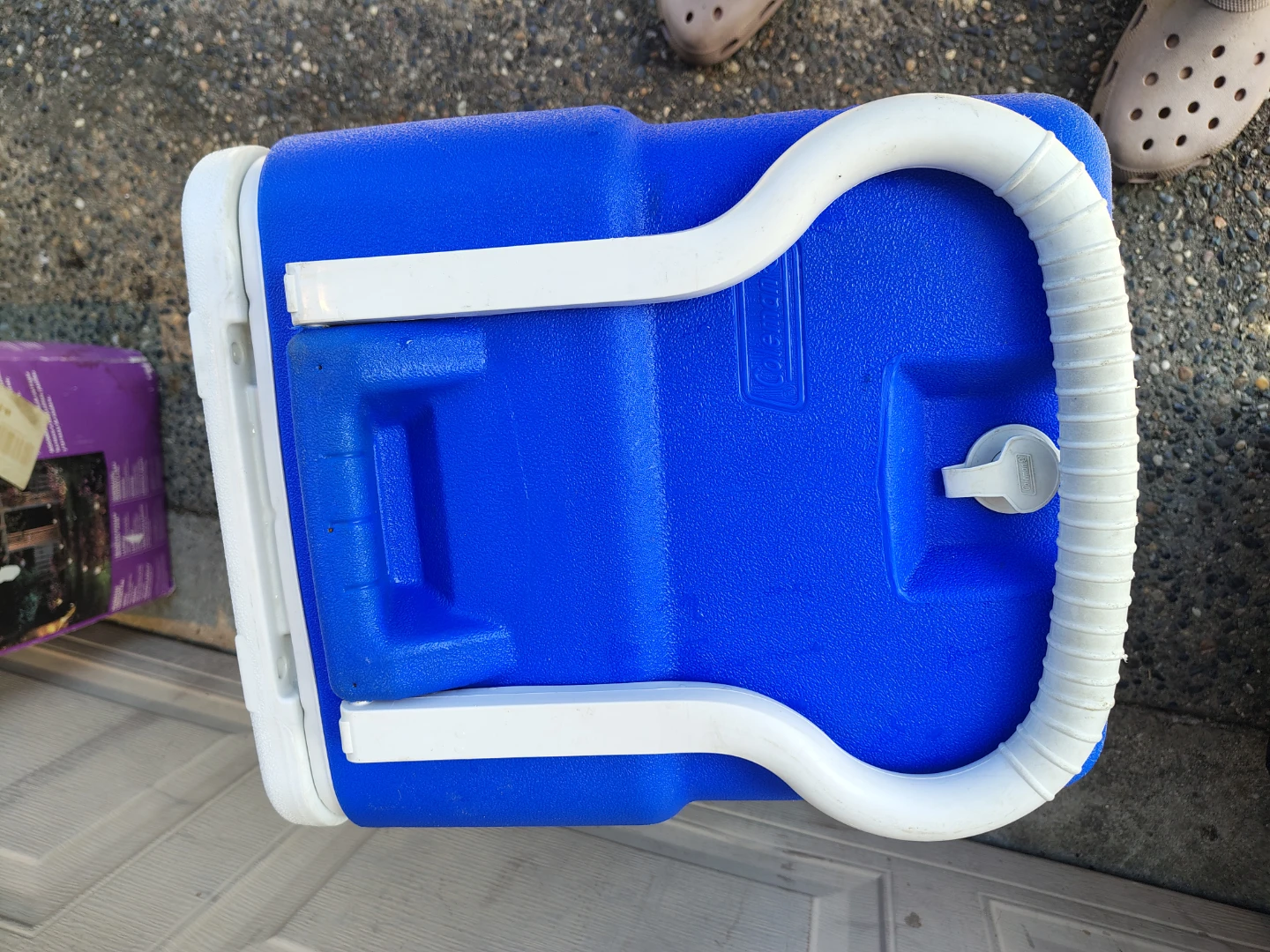 45 Quart Coleman Wheeled Cooler - photo 3