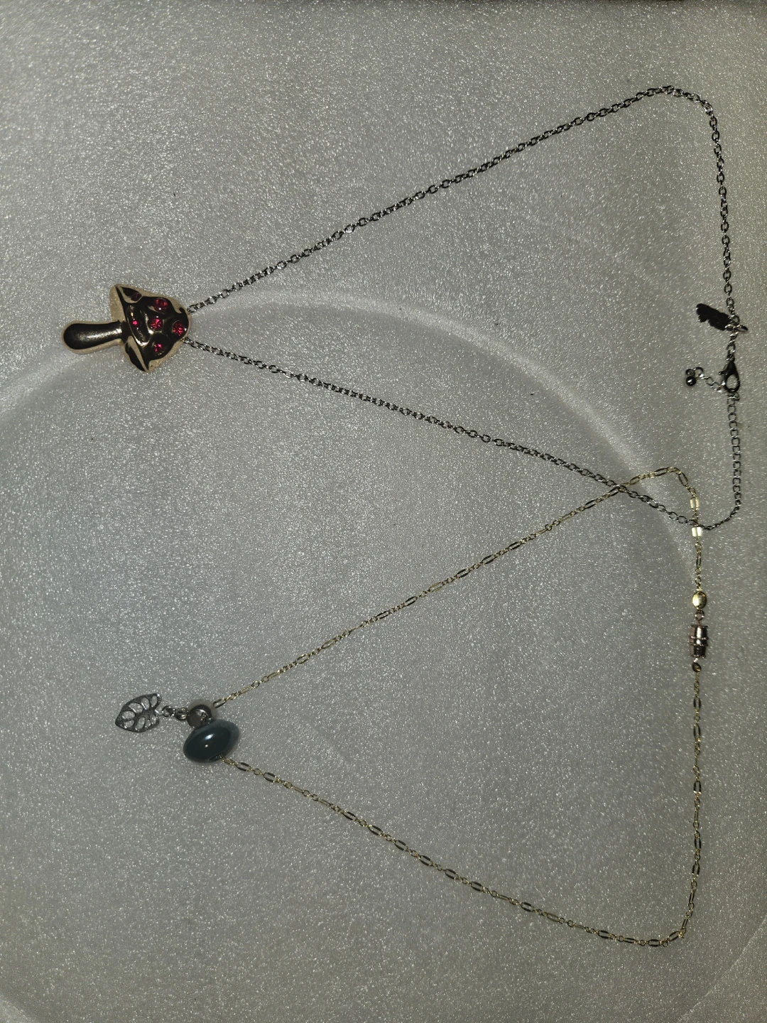 Mushroom and Leaf Pendant Necklaces - photo 4