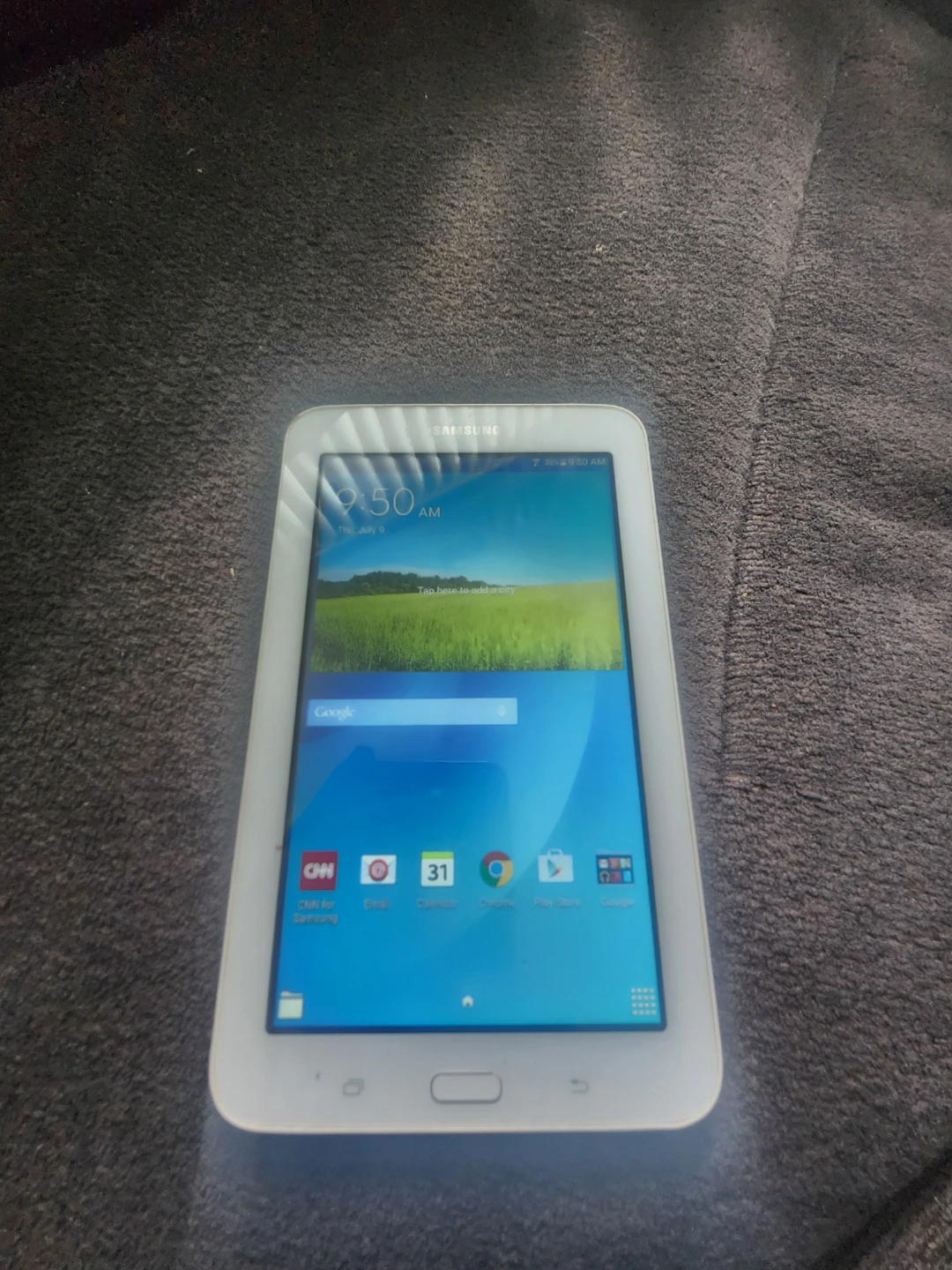 Samsung White Tablet