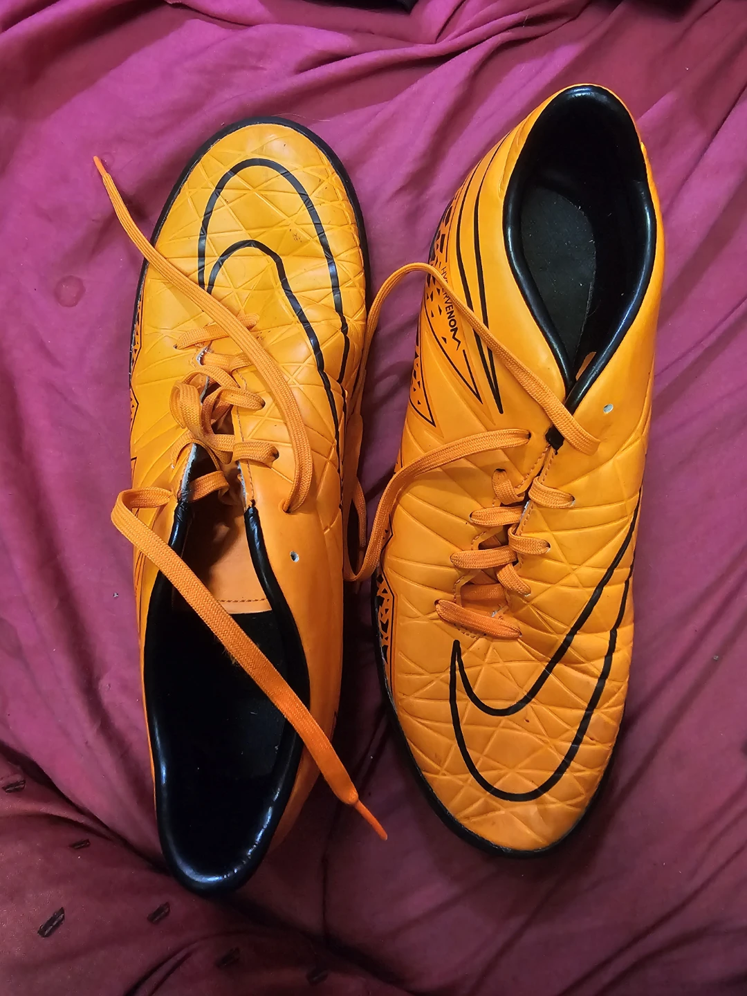 Nike Hypervenom Soccer Cleats Size 7 Youth