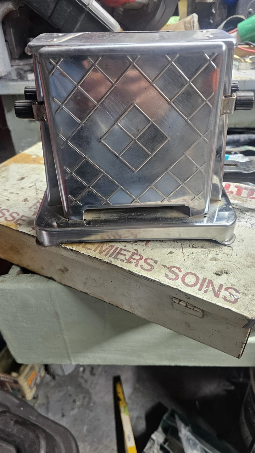 Toastess 1930s toaster oven