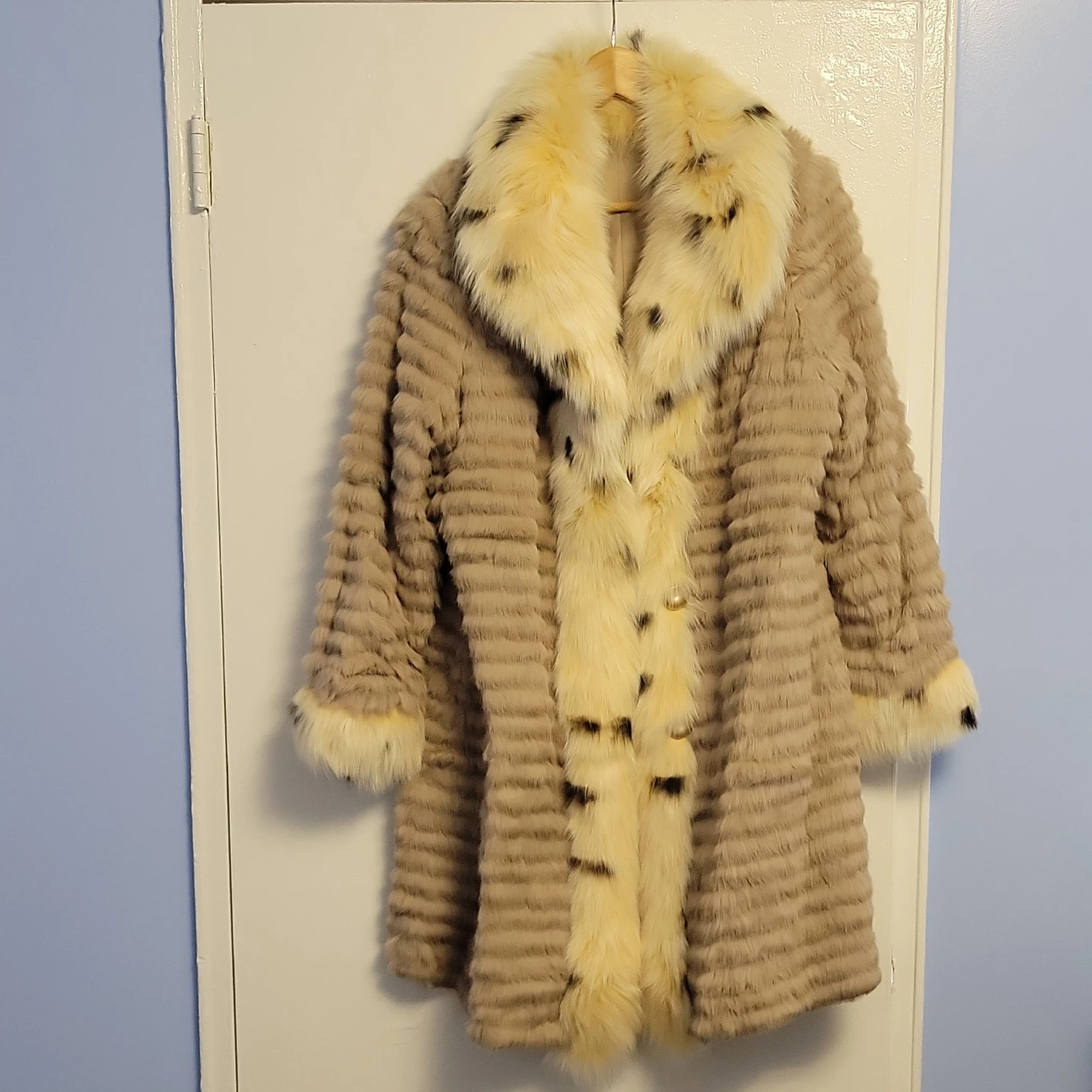 Women's Fur Coat