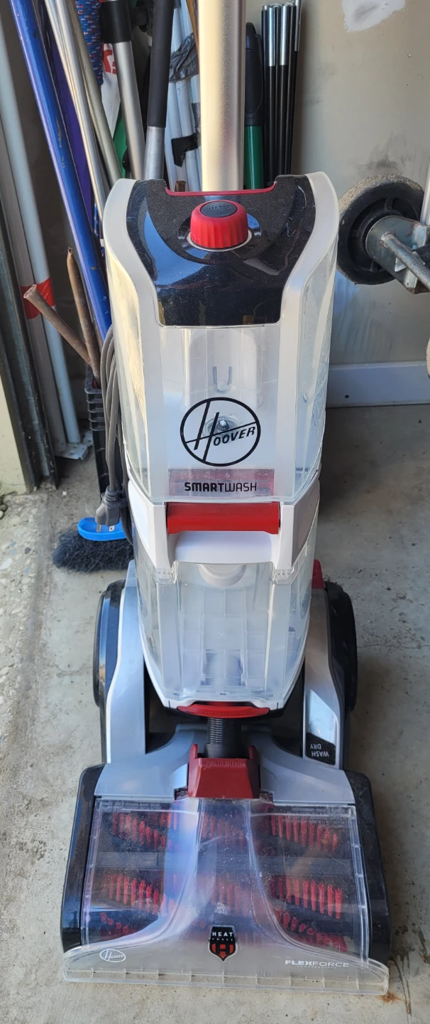 Hoover SmartWash Carpet Cleaner