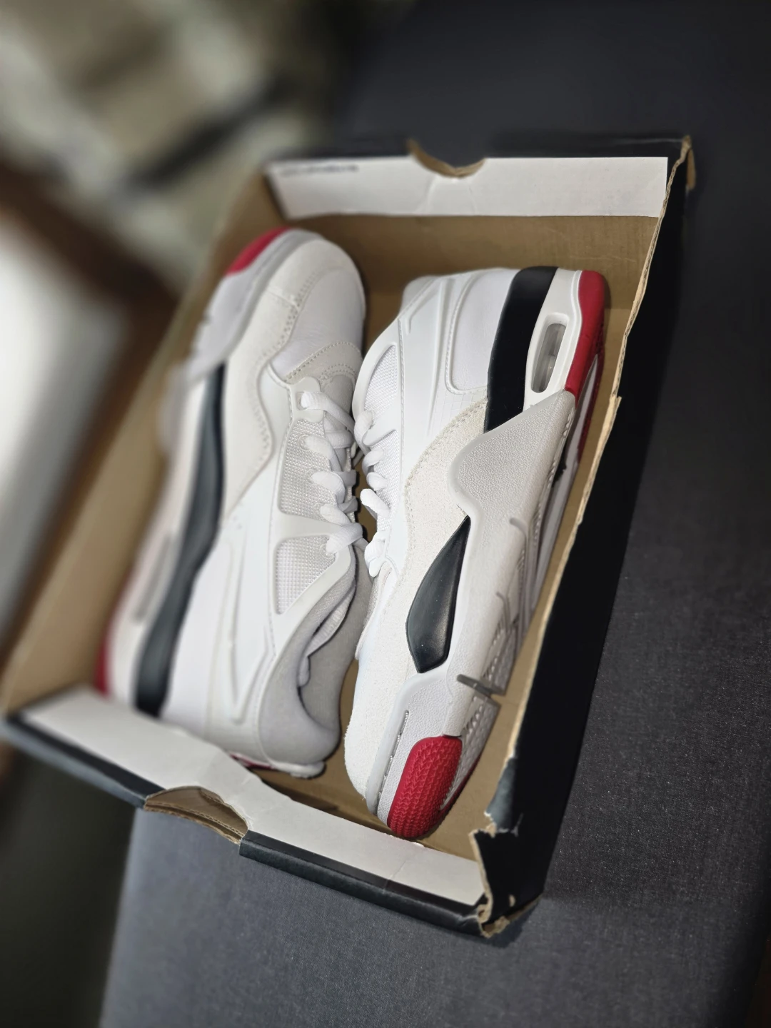 7.5 W/ 6Y - Air Jordan 4 RM (GS) White/Varsity Red-Black ( NEW)