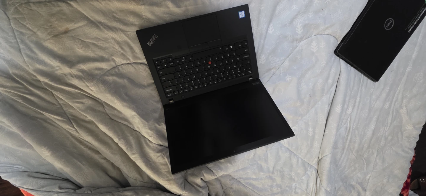 Brand New Lenovo ThinkPad T490 - photo 4