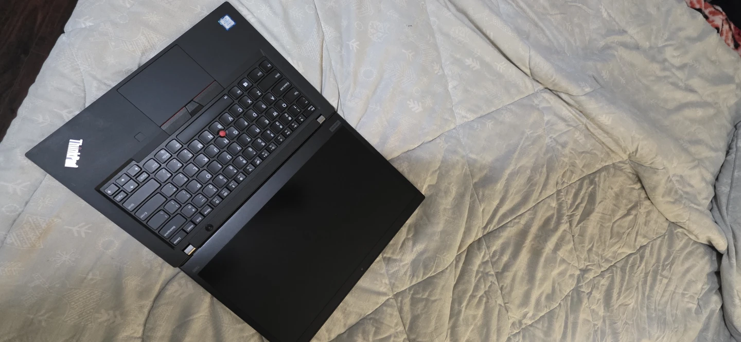 Brand New Lenovo ThinkPad T490 - photo 5