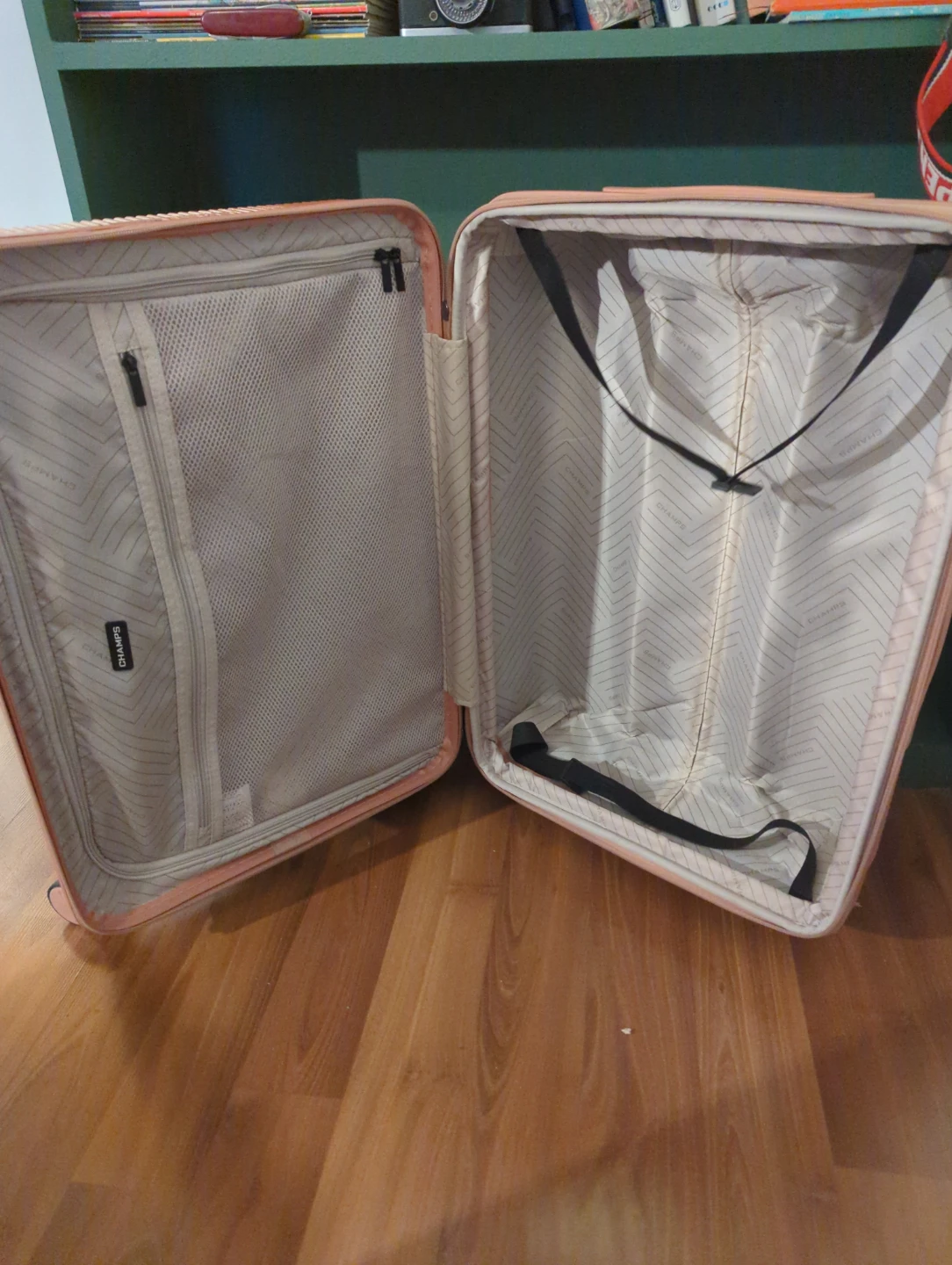 Hardshell Spinner Suitcases (Large, Medium & Small) - photo 5