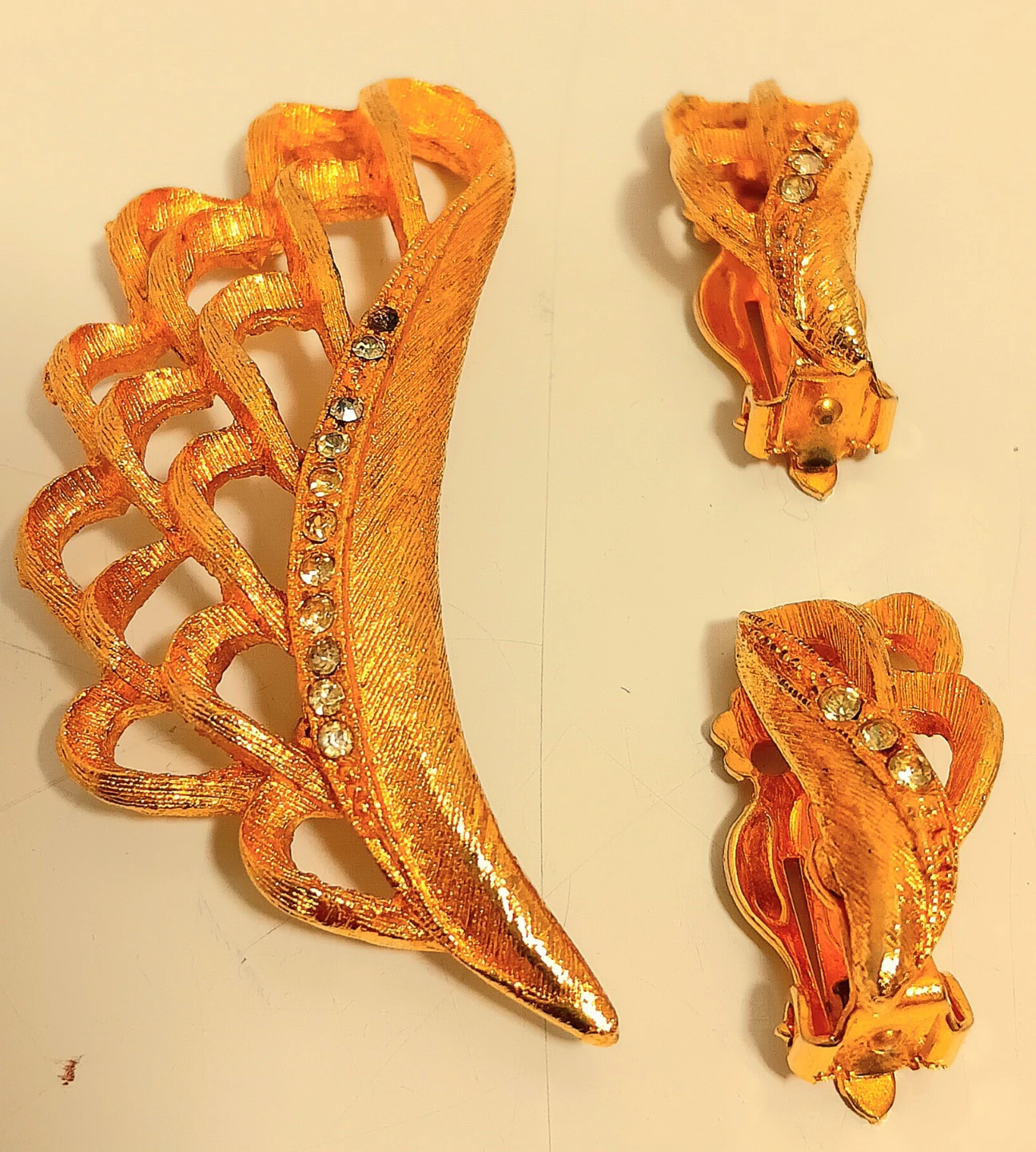 💎Vintage Gold Tone Leaf Brooch and Earring Set💎