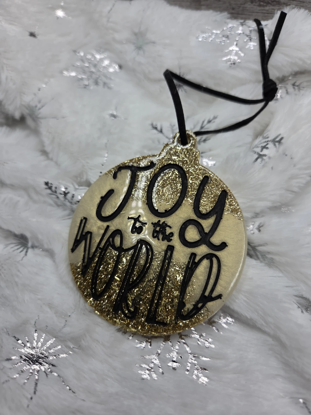 Handmade Resin Christmas Ornaments - photo 3