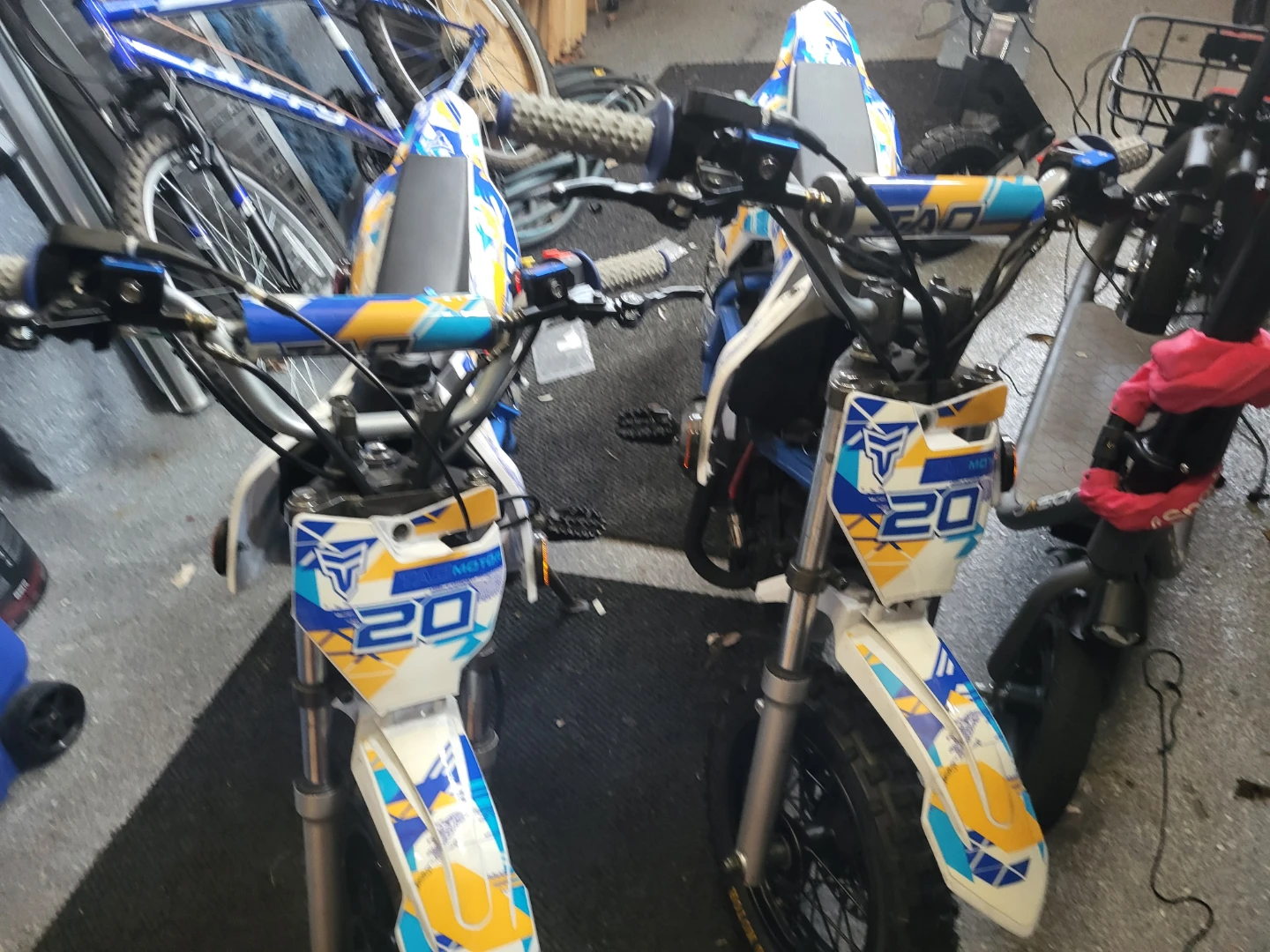 Tao moter 110cc dirtbikes including a carrier. - photo 2