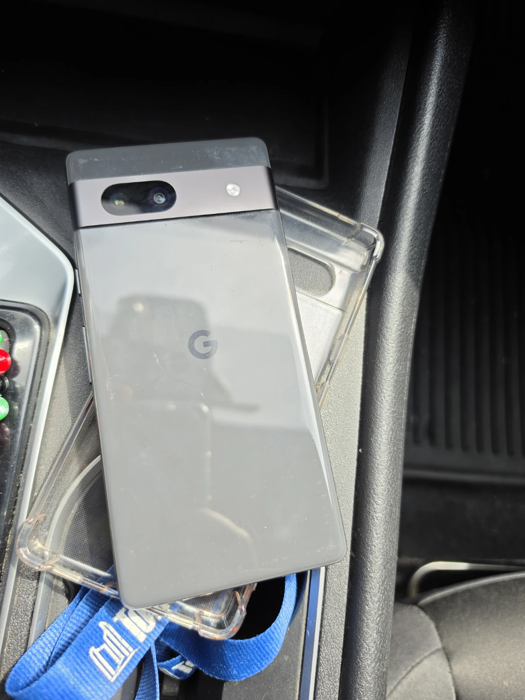 Google Pixel 7a - photo 2